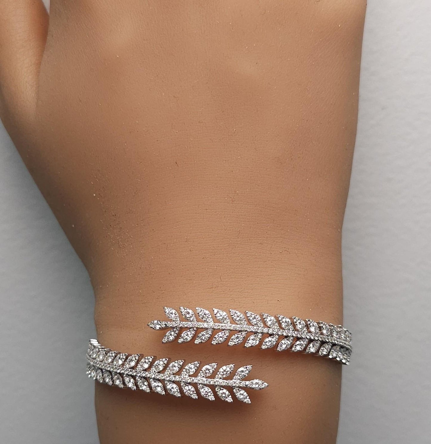 Natural White Round Diamond 3.24 Carat TW White Gold Cuff Bracelet
