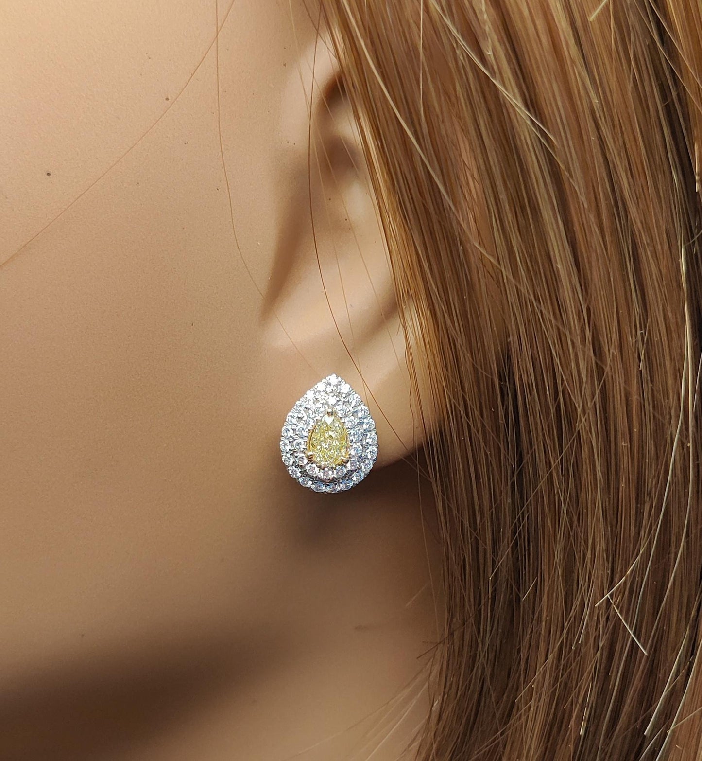 Natural Yellow Pear and White Diamond 1.14 Carat TW Gold Stud Earrings