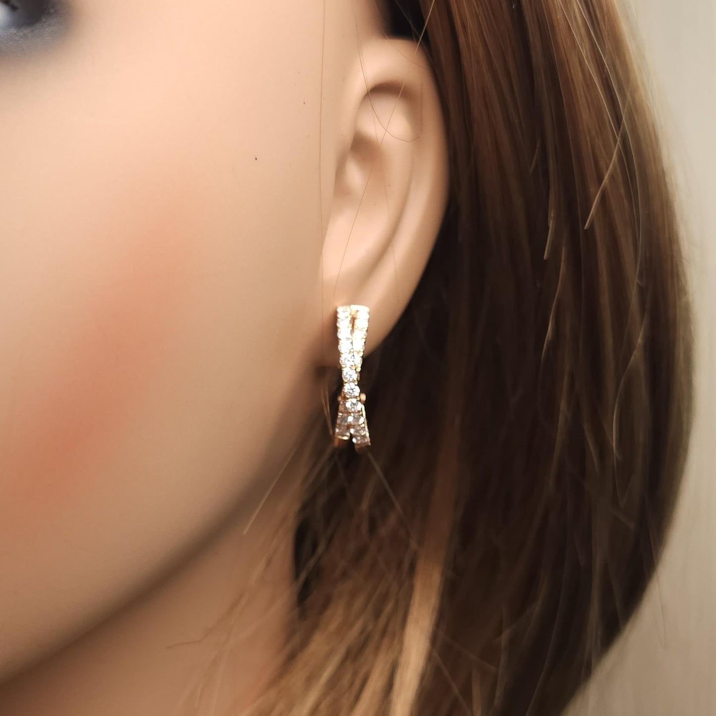Natural White Round Diamond 1.66 Carat TW Rose Gold Hoop Earrings