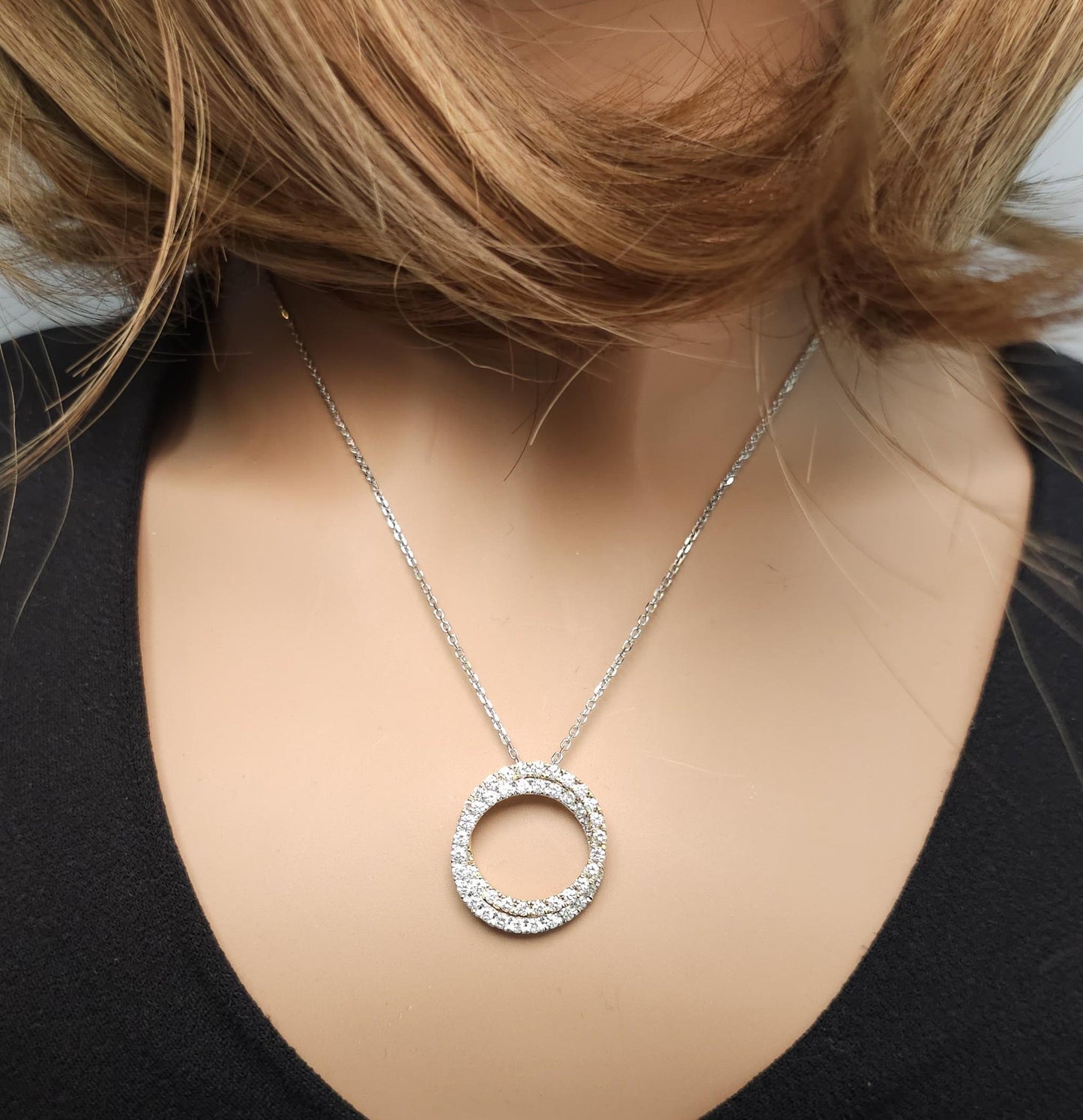 Natural White Round Diamond 1.27 Carat TW Gold Drop Pendant