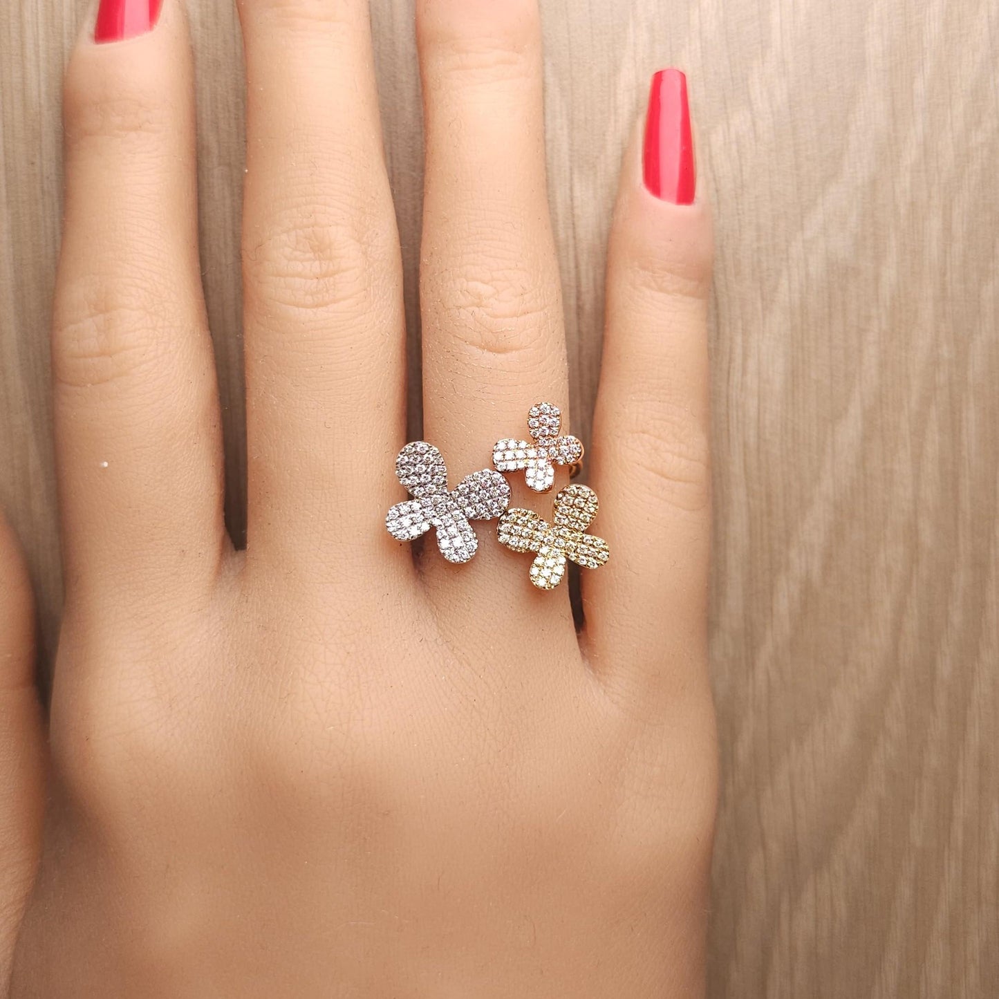 Natural Yellow Round and White Diamond 0.67 Carat TW Gold Cocktail Ring
