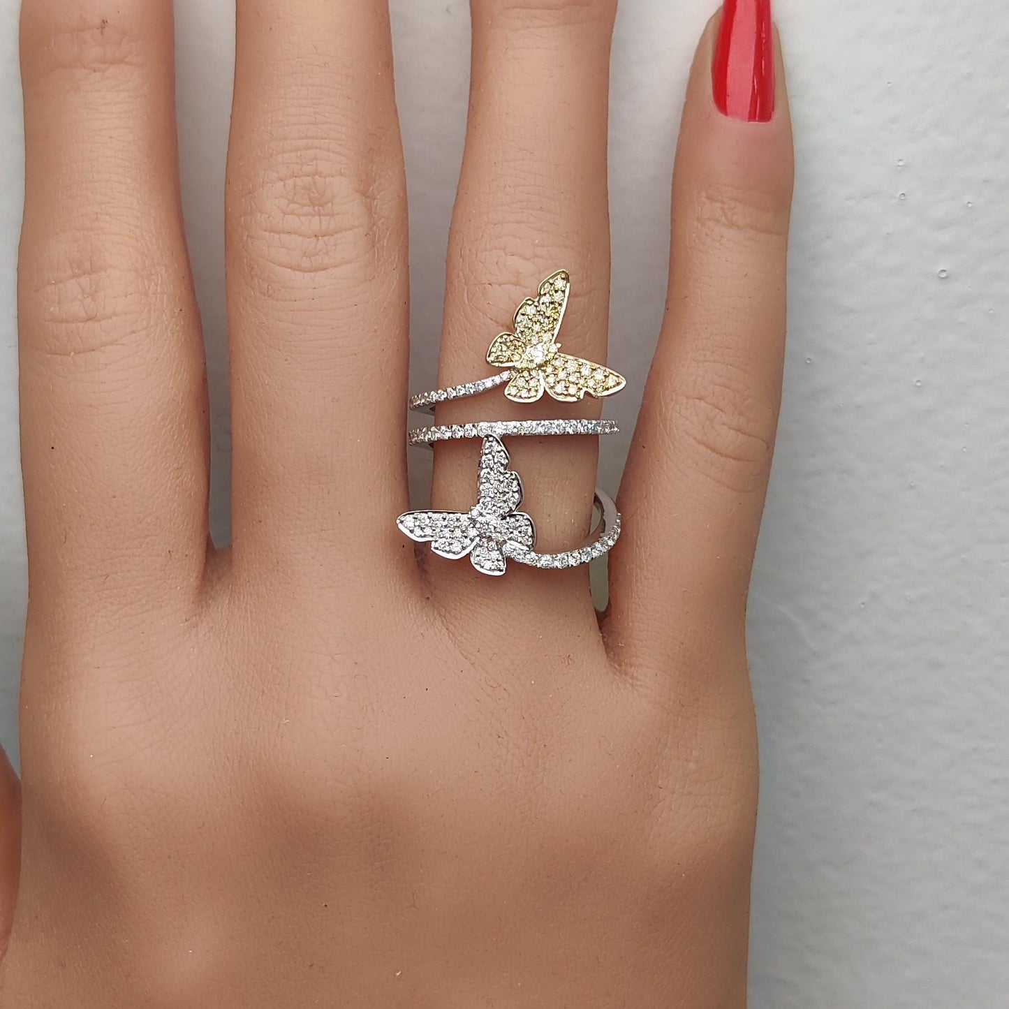 Natural Yellow Round Diamond 0.96 Carat TW Gold Cocktail Ring