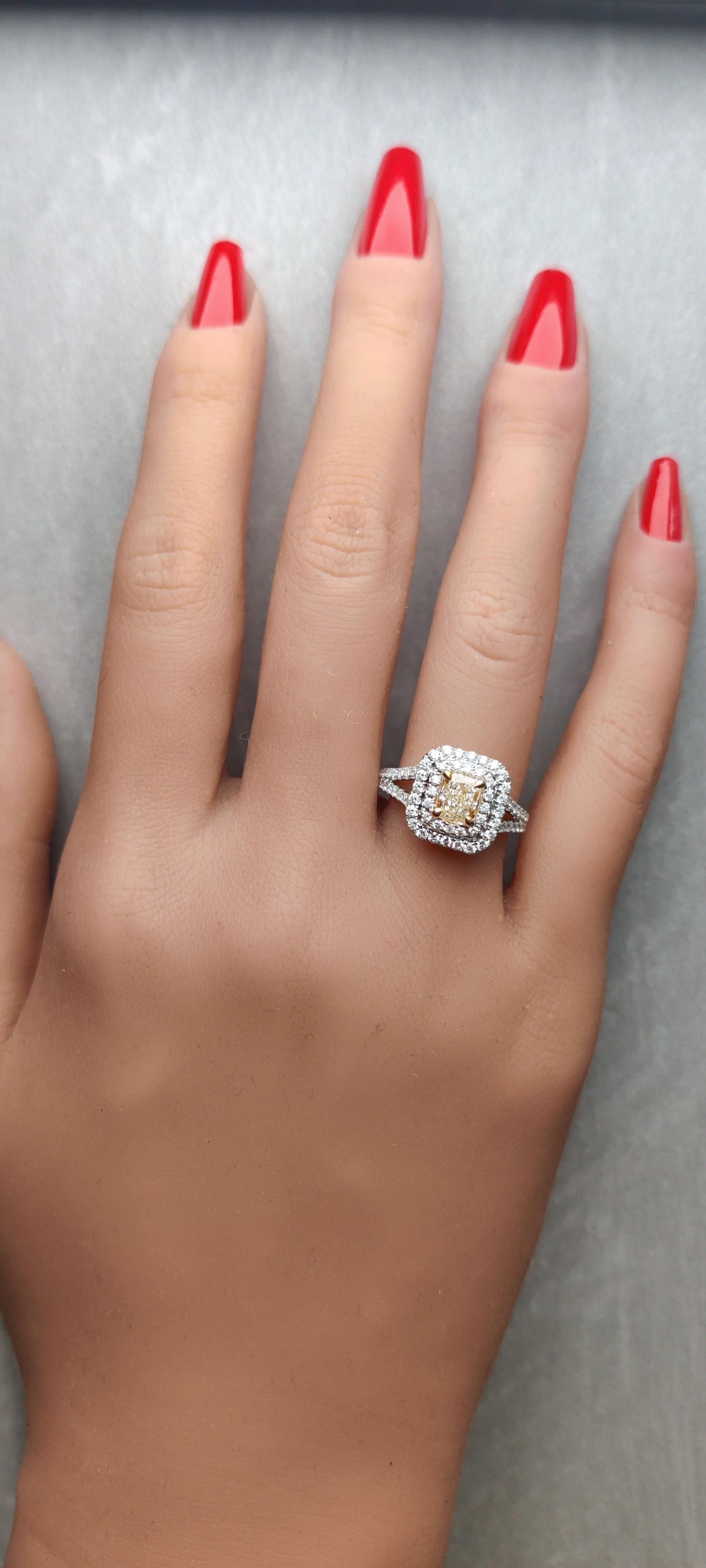 Natural Yellow Radiant Diamond 1.50 Carat TW Gold Cocktail Ring