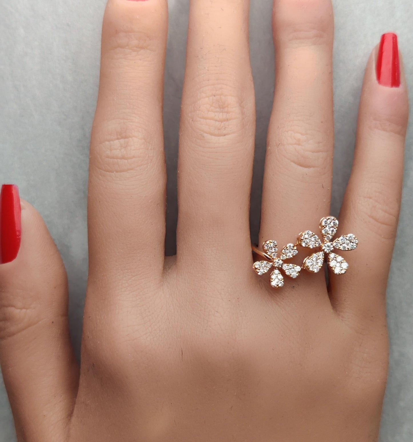 Natural White Round Diamond 0.79 Carat TW Yellow Gold Cocktail Band