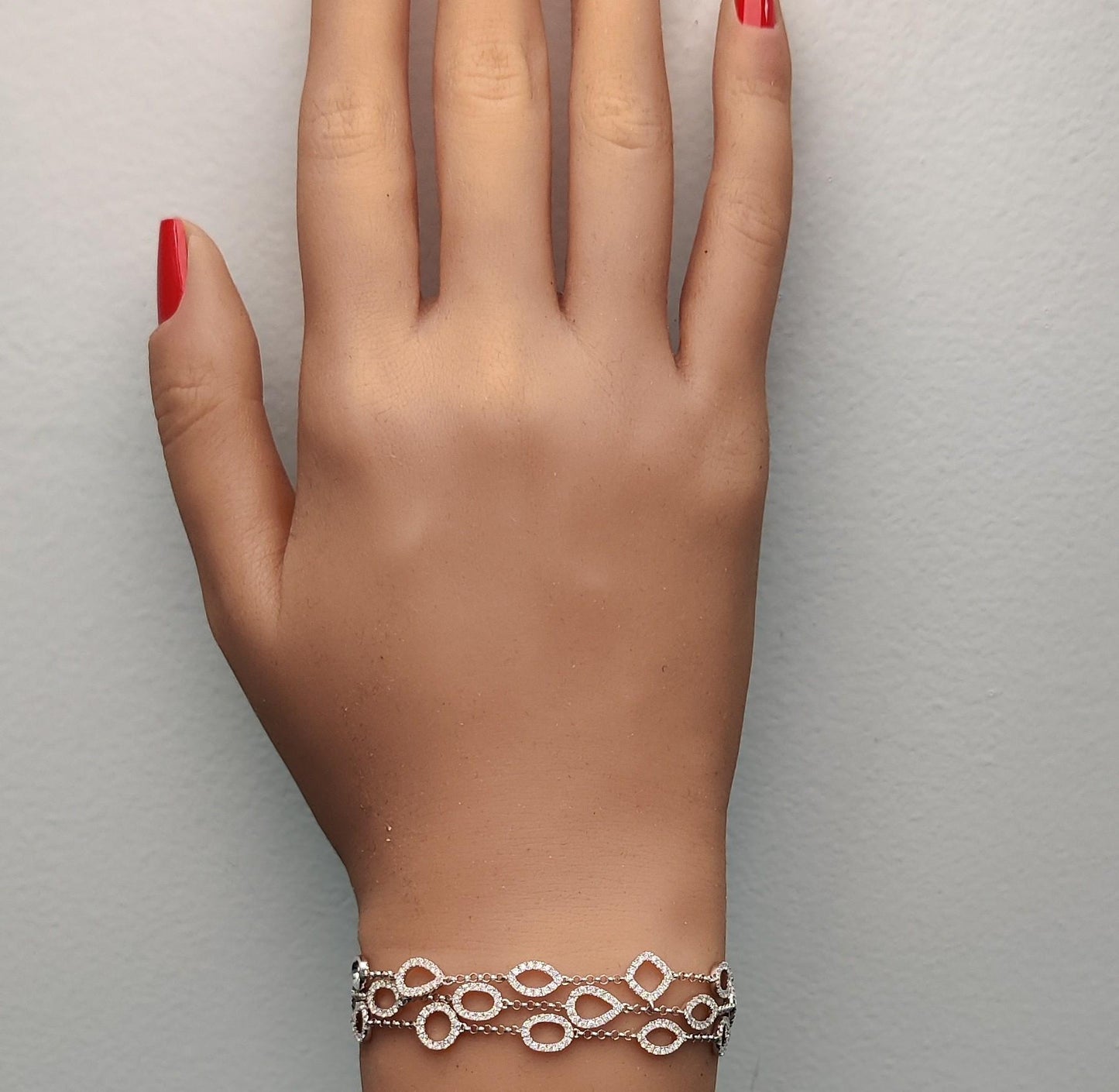 Natural White Round Diamond 2.52 Carat TW White Gold Chain Bracelet
