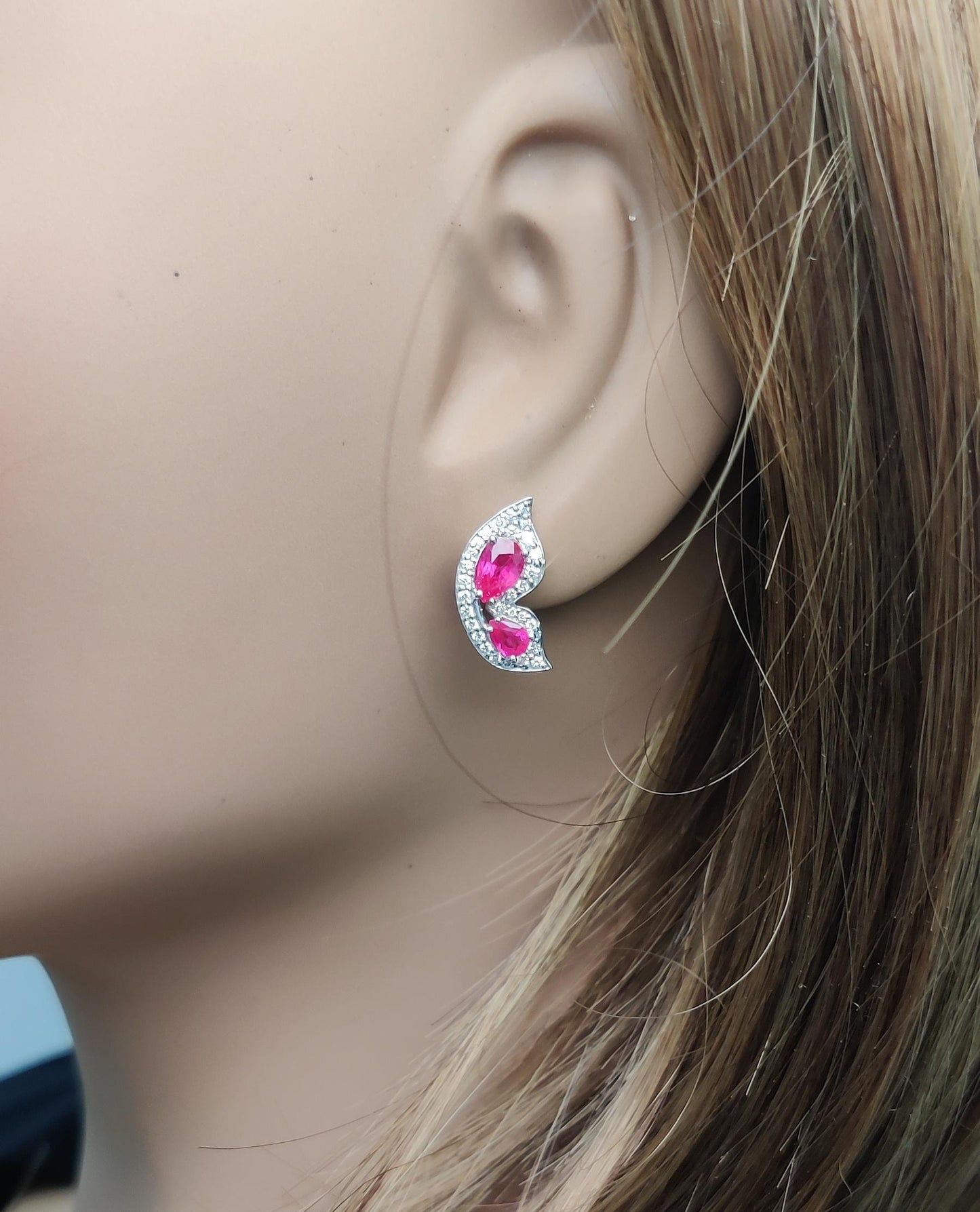 Natural Red Pear Ruby and White Diamond 1.65 Carat TW Gold Stud Earrings