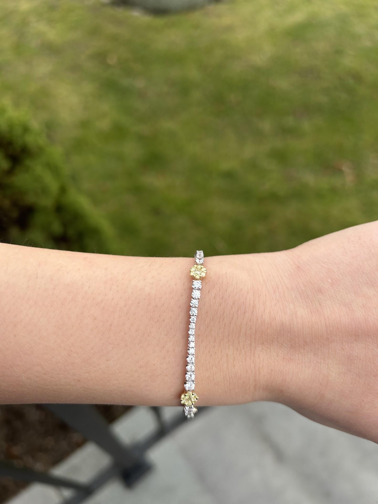 Natural Yellow Round and White Diamond 3.37 Carat TW Gold Bracelet