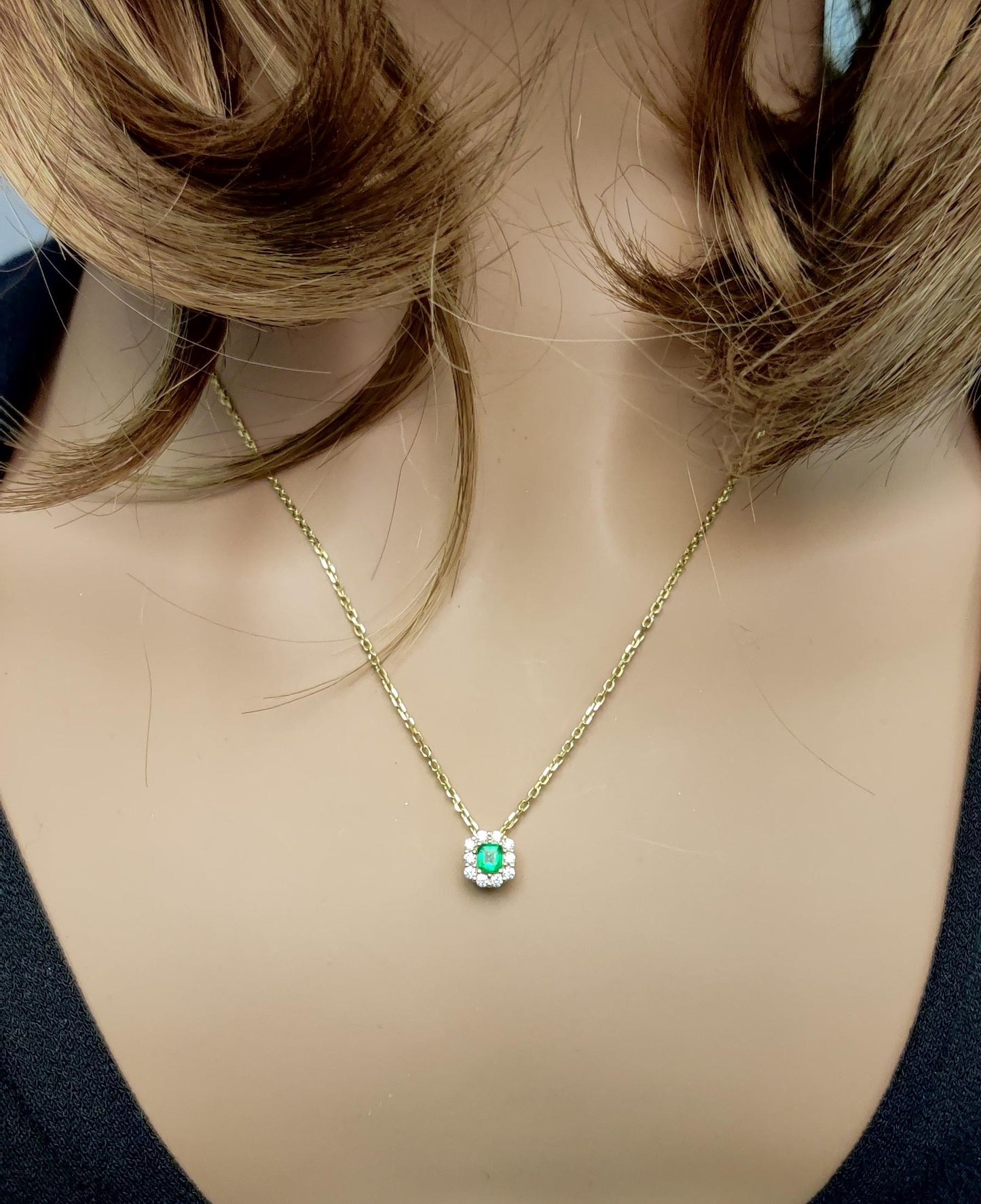 Natural Emerald and White Diamond 0.34 Carat TW Yellow Gold Drop Pendant