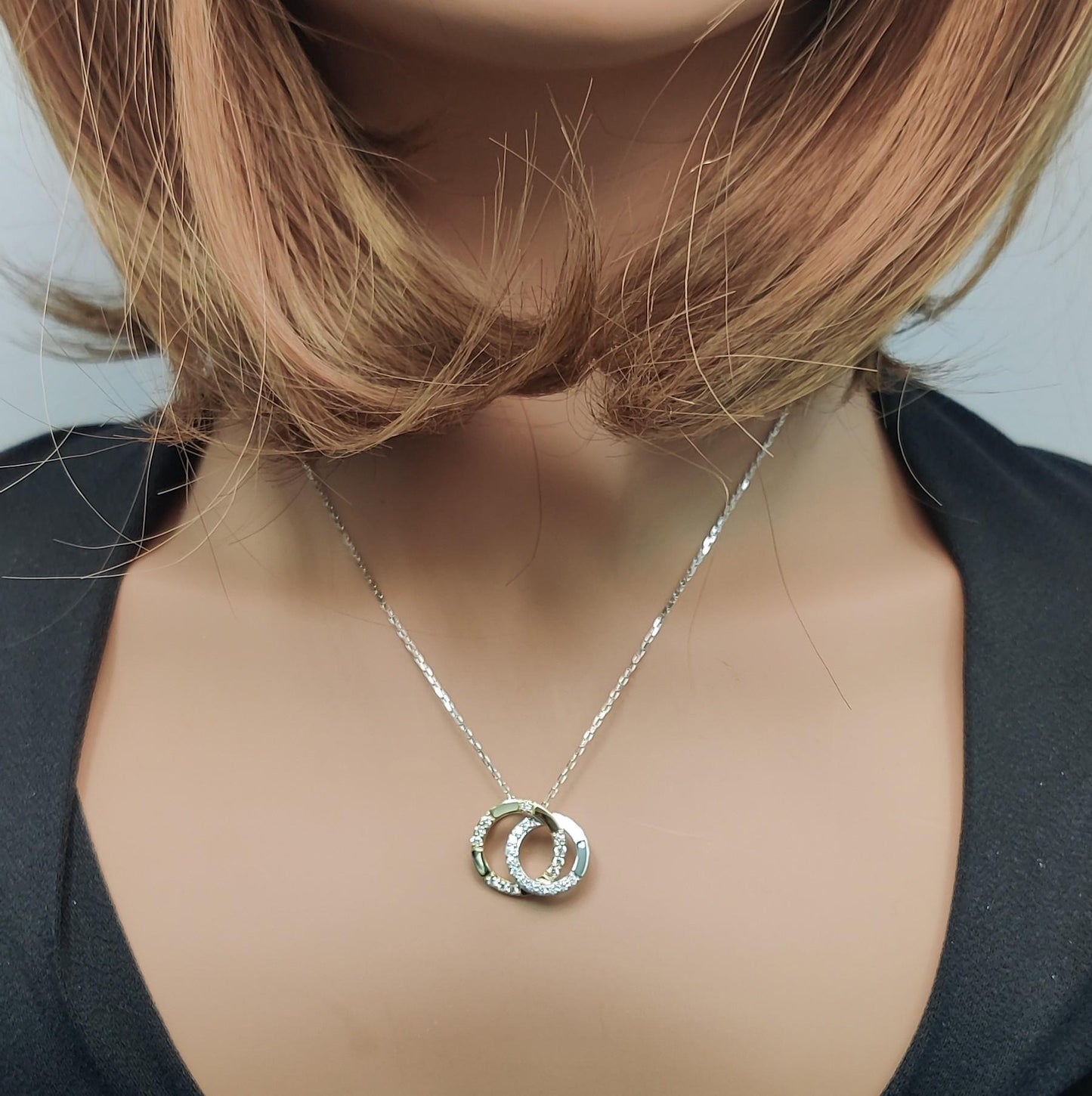 Natural White Round Diamond 0.47 Carat TW Gold Drop Pendant