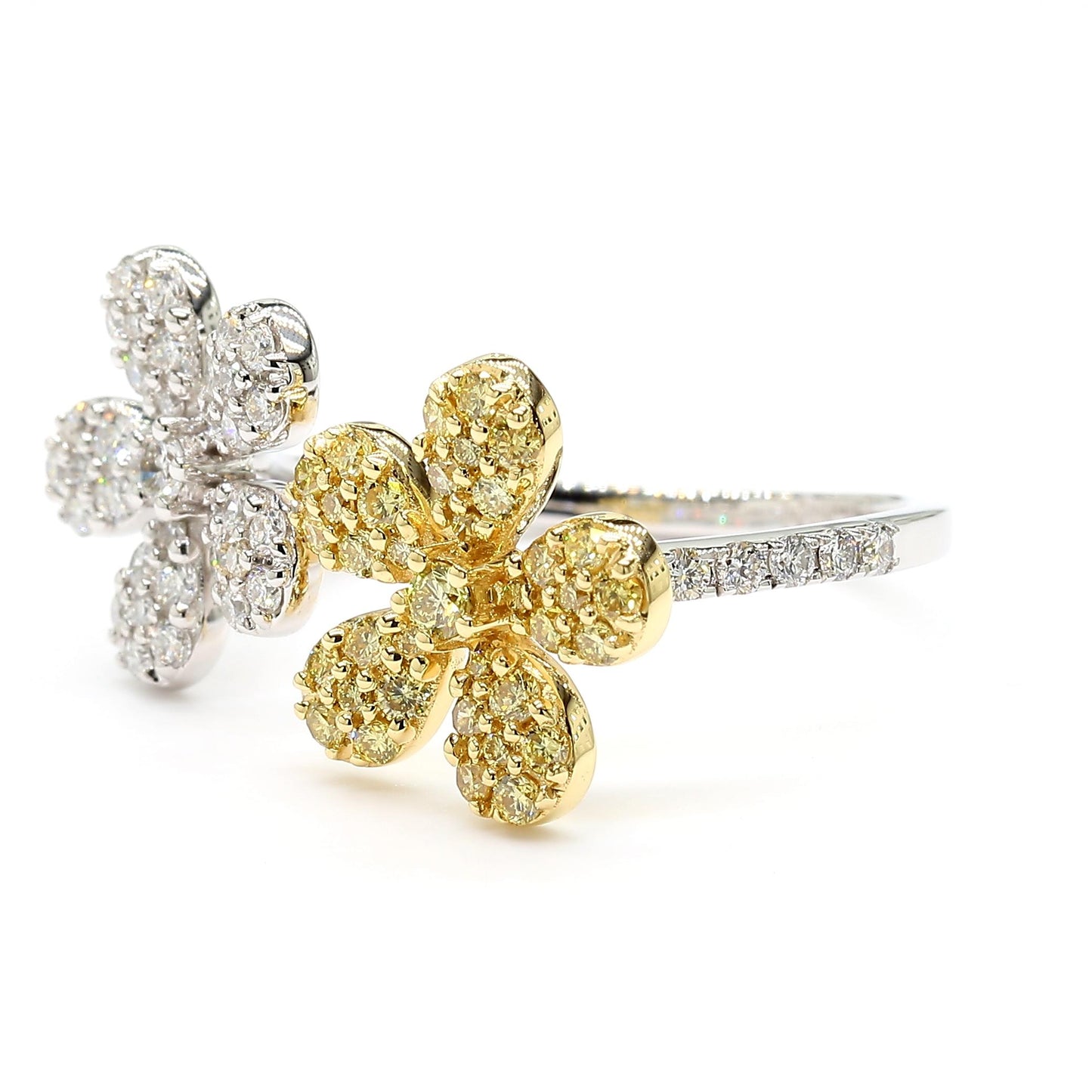 Natural Yellow Round Diamond 0.84 Carat TW Gold Cocktail Ring