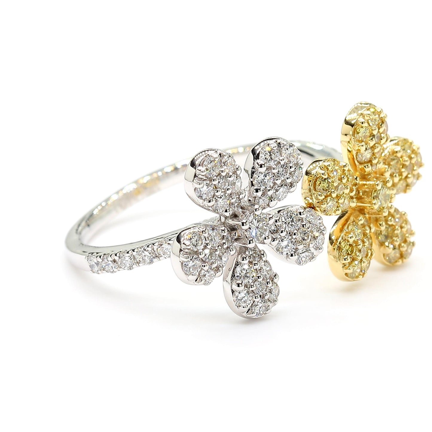 Natural Yellow Round Diamond 0.84 Carat TW Gold Cocktail Ring