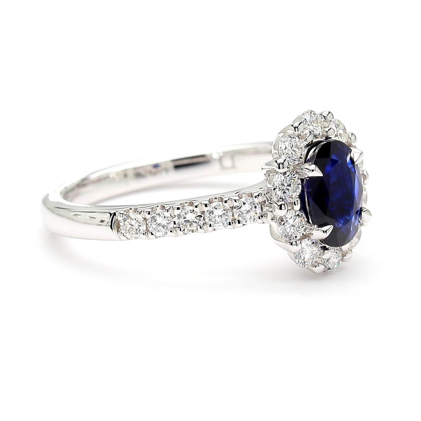 Natural Blue Oval Sapphire and White Diamond 1.59 Carat TW Gold Cocktail Ring