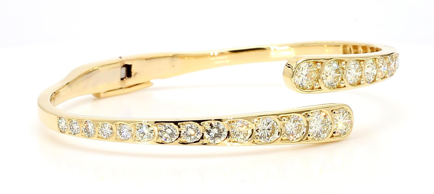 Natural White Round Diamond 3.98 Carat TW Yellow Gold Cuff Bracelet