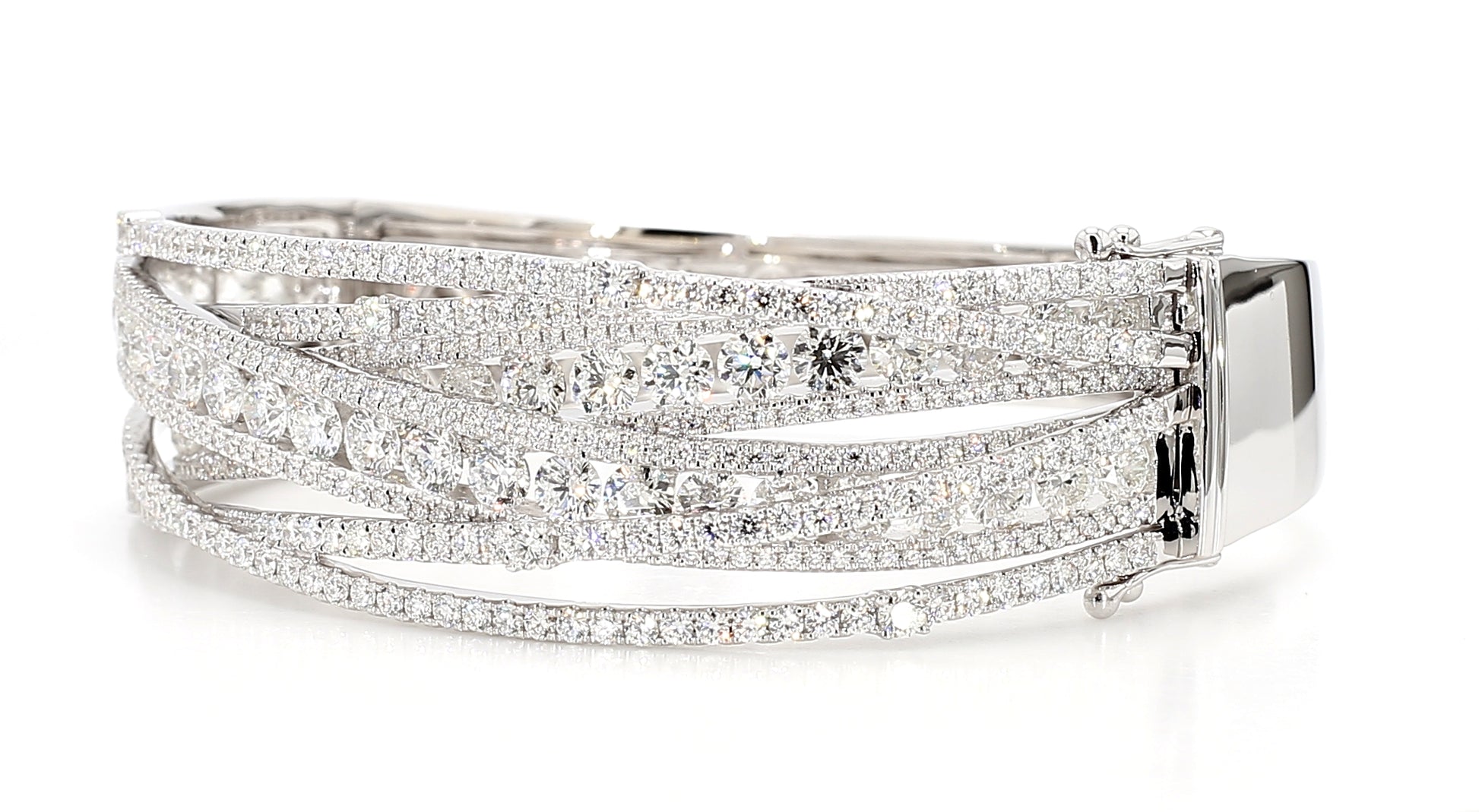 Natural White Round Diamond 13.16 Carat TW Gold Cuff Bracelet
