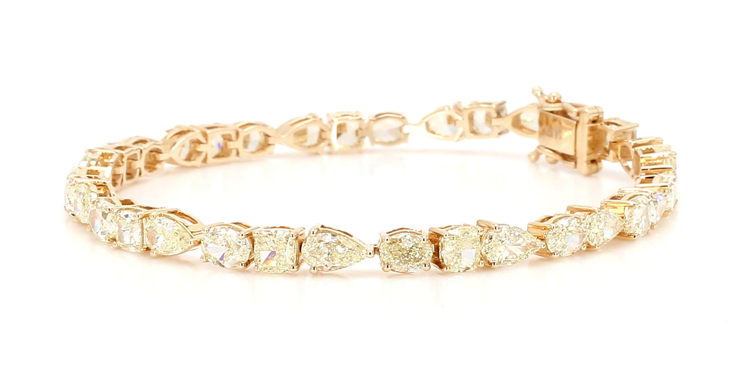 Natural White Pear Diamond 11.35 Carat TW Gold Tennis Bracelet