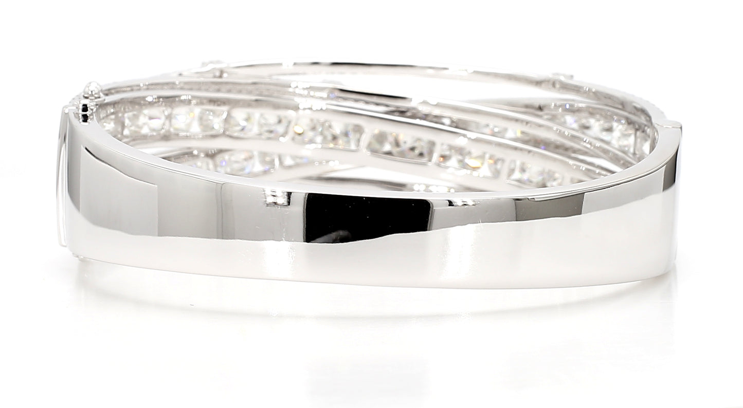Natural White Round Diamond 13.16 Carat TW Gold Cuff Bracelet