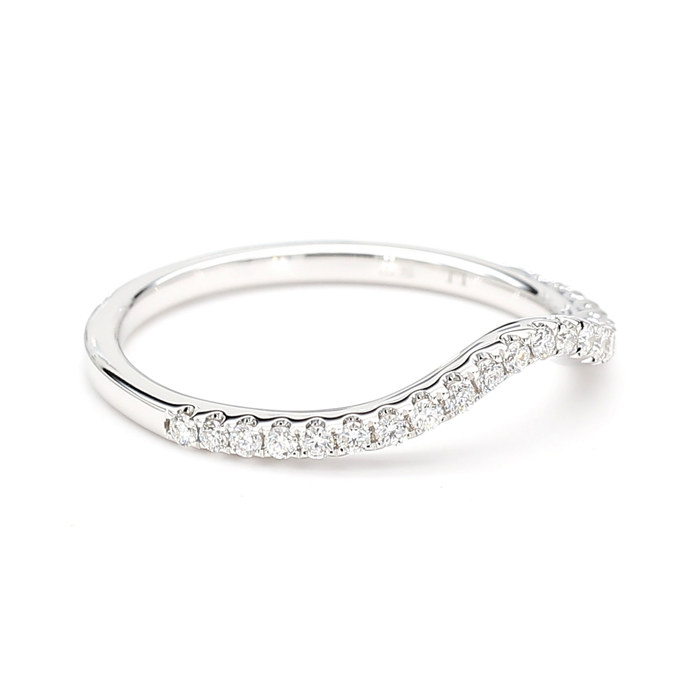 Natural Round White Diamond 0.19 Carat TW Gold Band