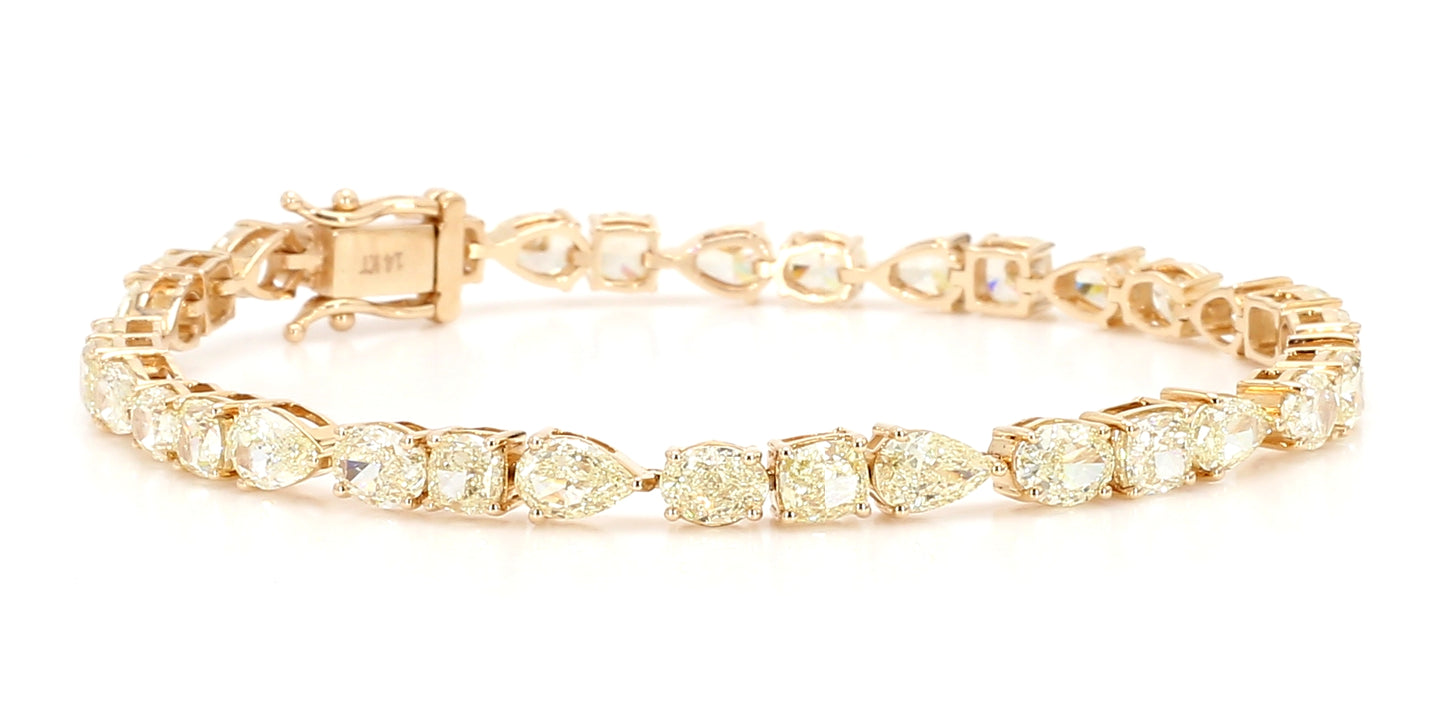 Natural White Pear Diamond 11.35 Carat TW Gold Tennis Bracelet