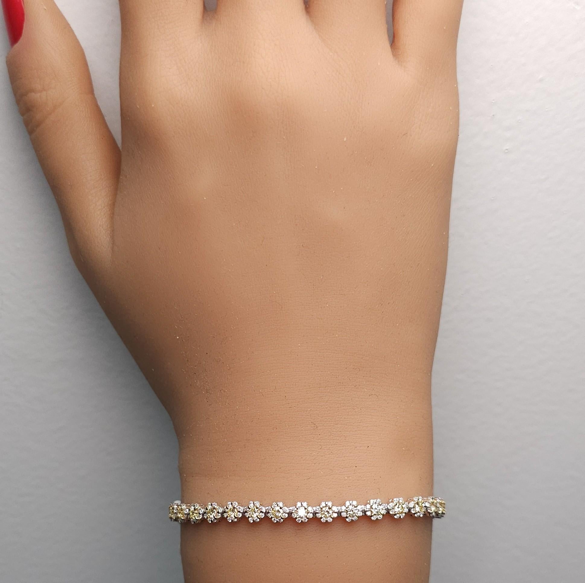 Natural Yellow Round and White Diamond 3.27 Carat TW Gold Tennis Bracelet