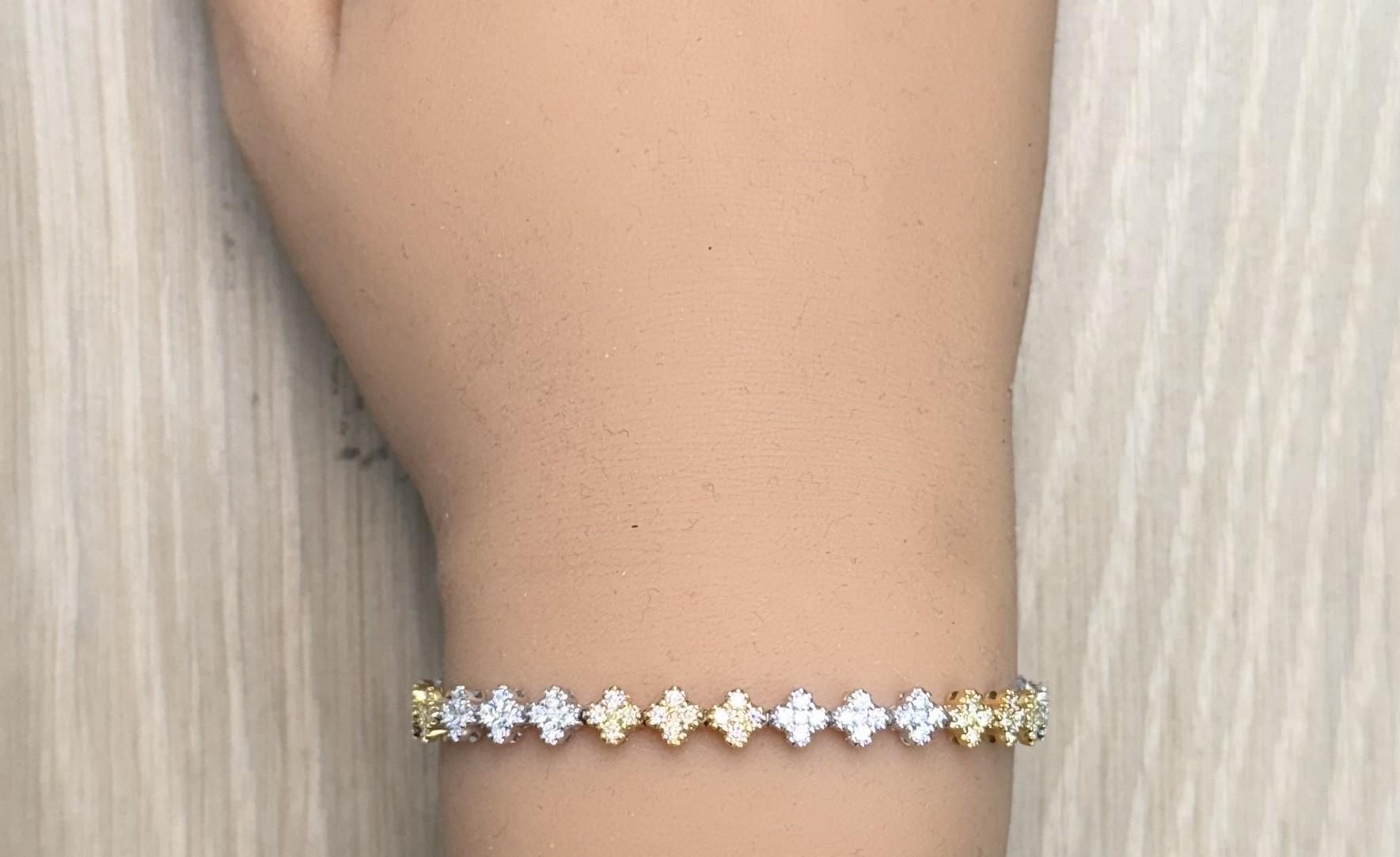 Natural Yellow Round Diamond 3.05 Carat TW Gold Tennis Bracelet