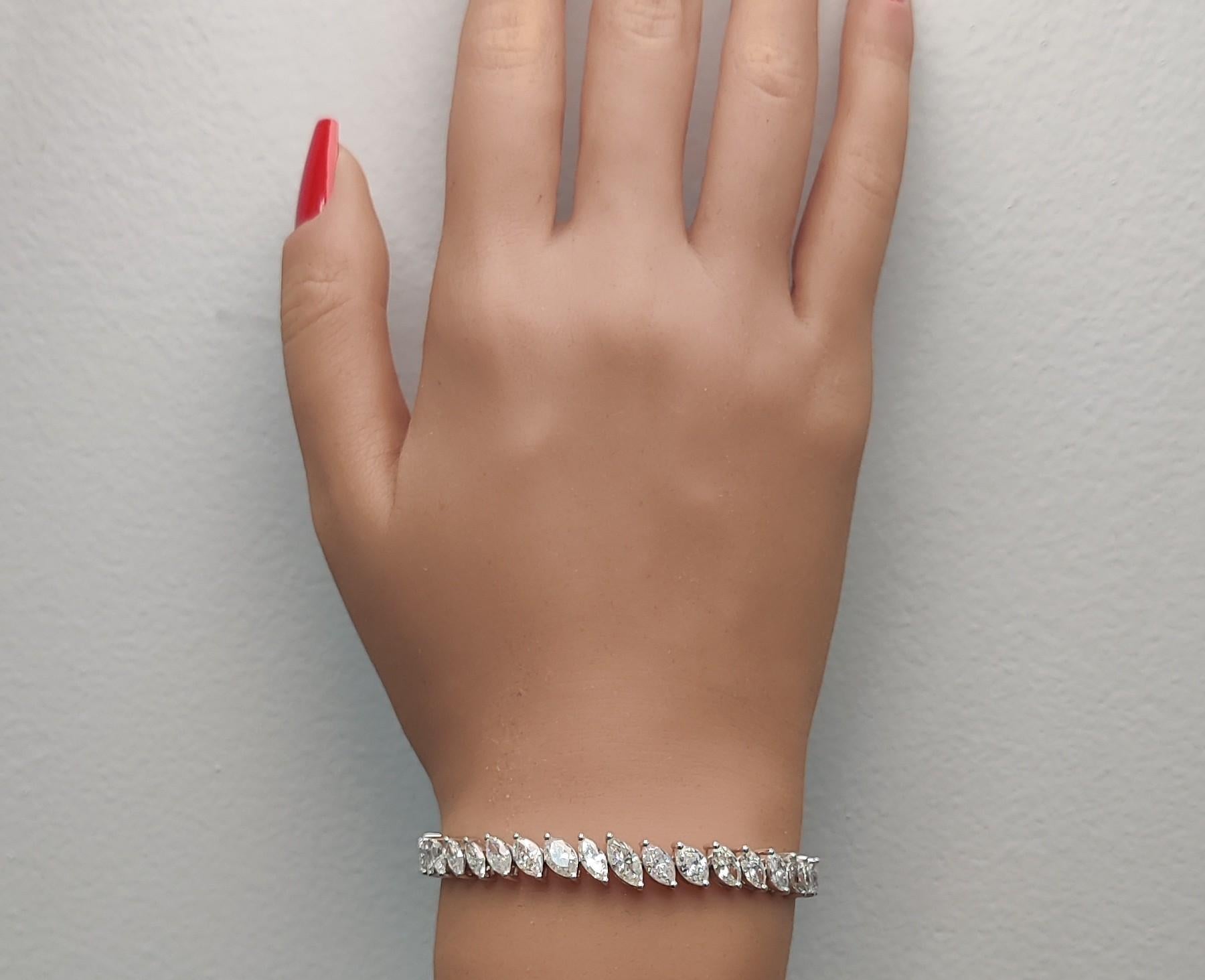 Natural White Marquise Diamond 13.55 Carat TW White Gold Tennis Bracelet