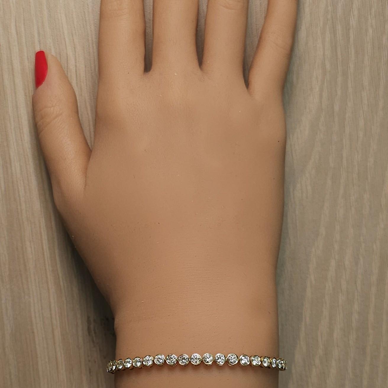 Natural White Round Diamond 5.39 Carat TW Yellow Gold Link Bracelet