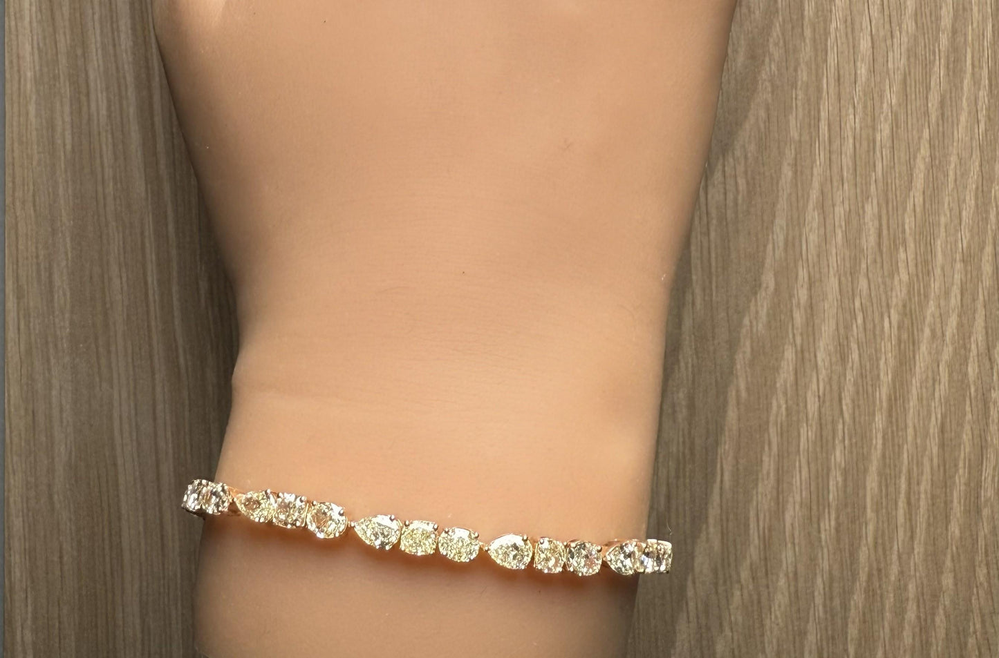 Natural White Pear Diamond 11.35 Carat TW Gold Tennis Bracelet