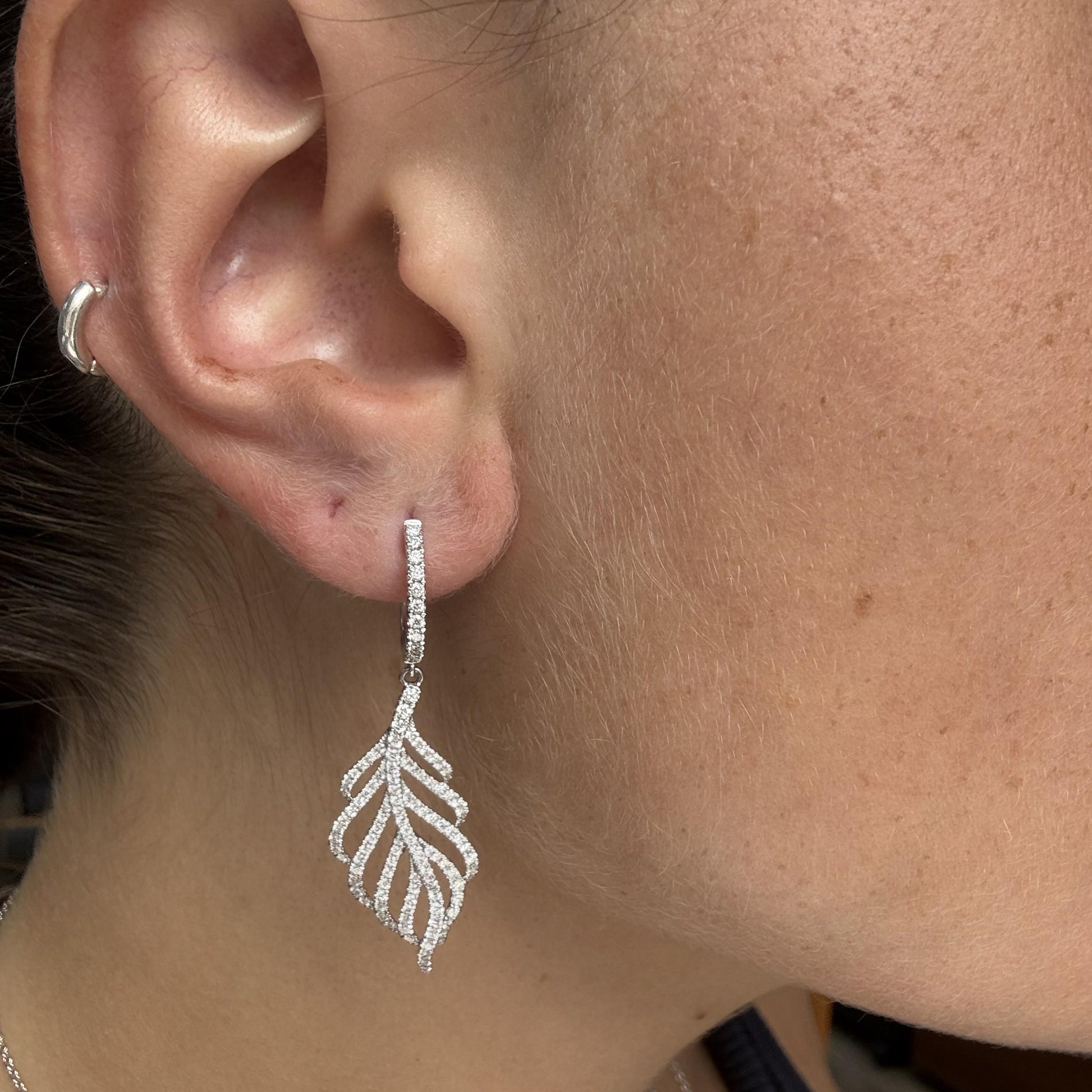 Natural Round Diamond 1.28 Carat TW Gold Earrings