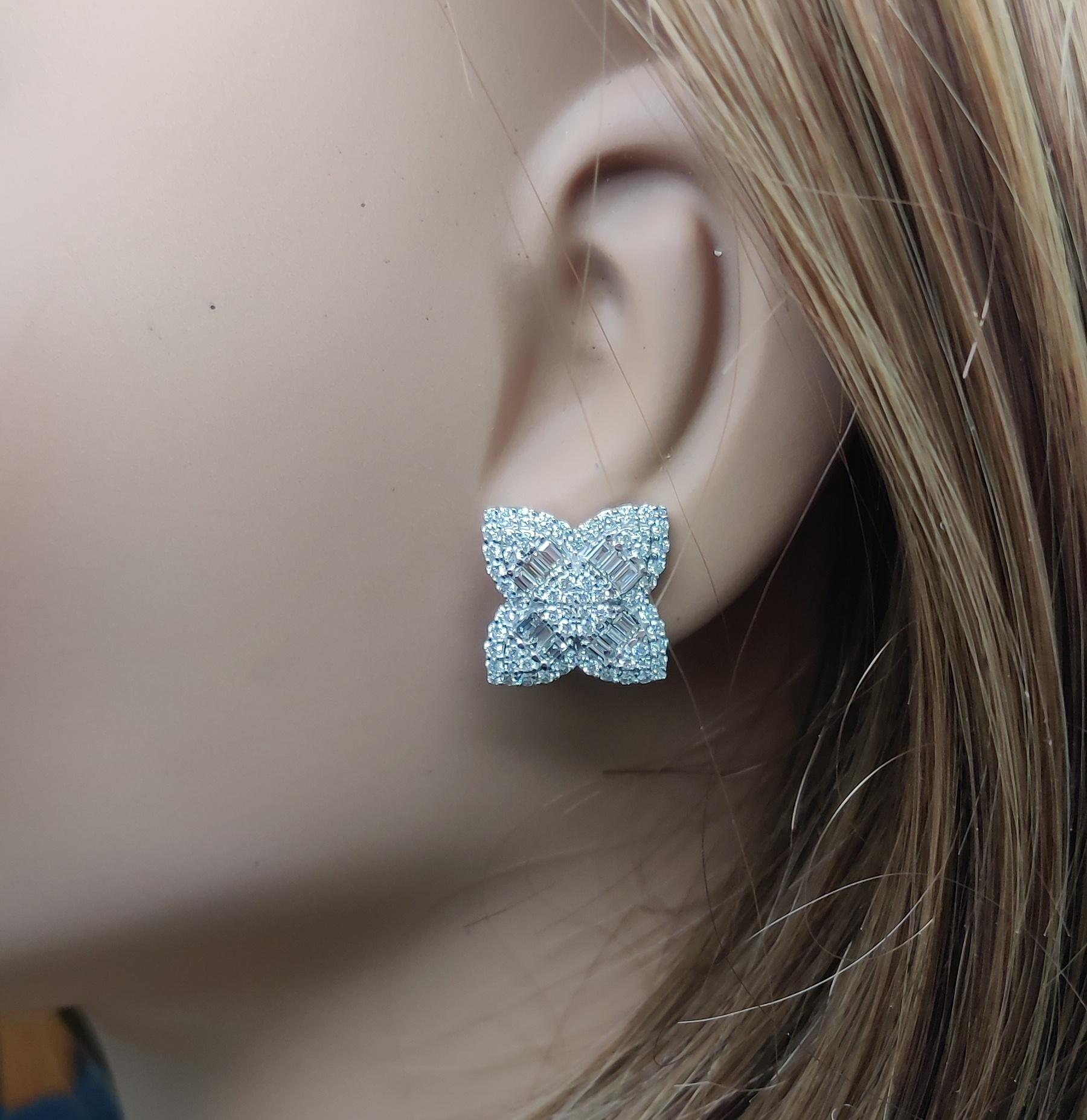 Natural White Baguette Diamond 1.84 Carat TW Gold Stud Earrings