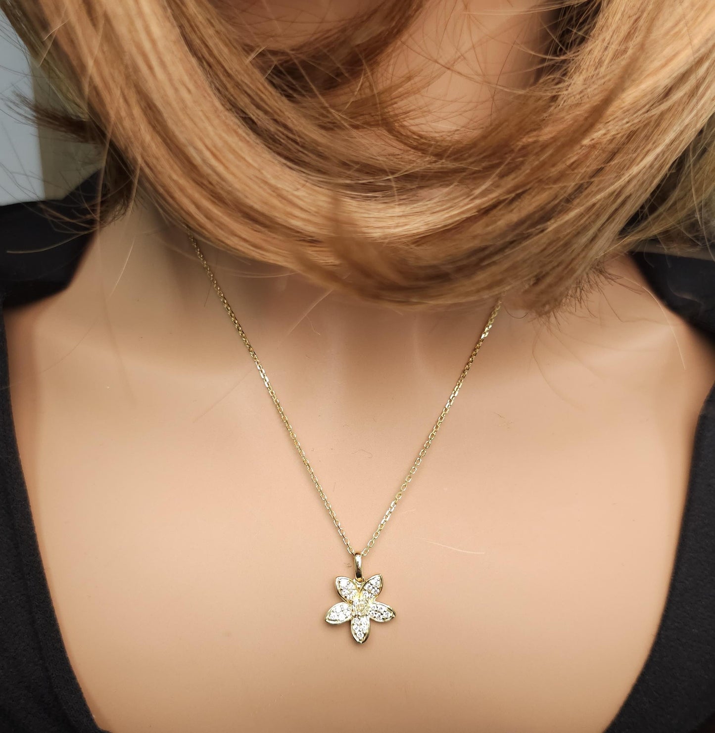 Natural Yellow Cushion Diamond 0.43 Carat TW Gold Drop Pendant
