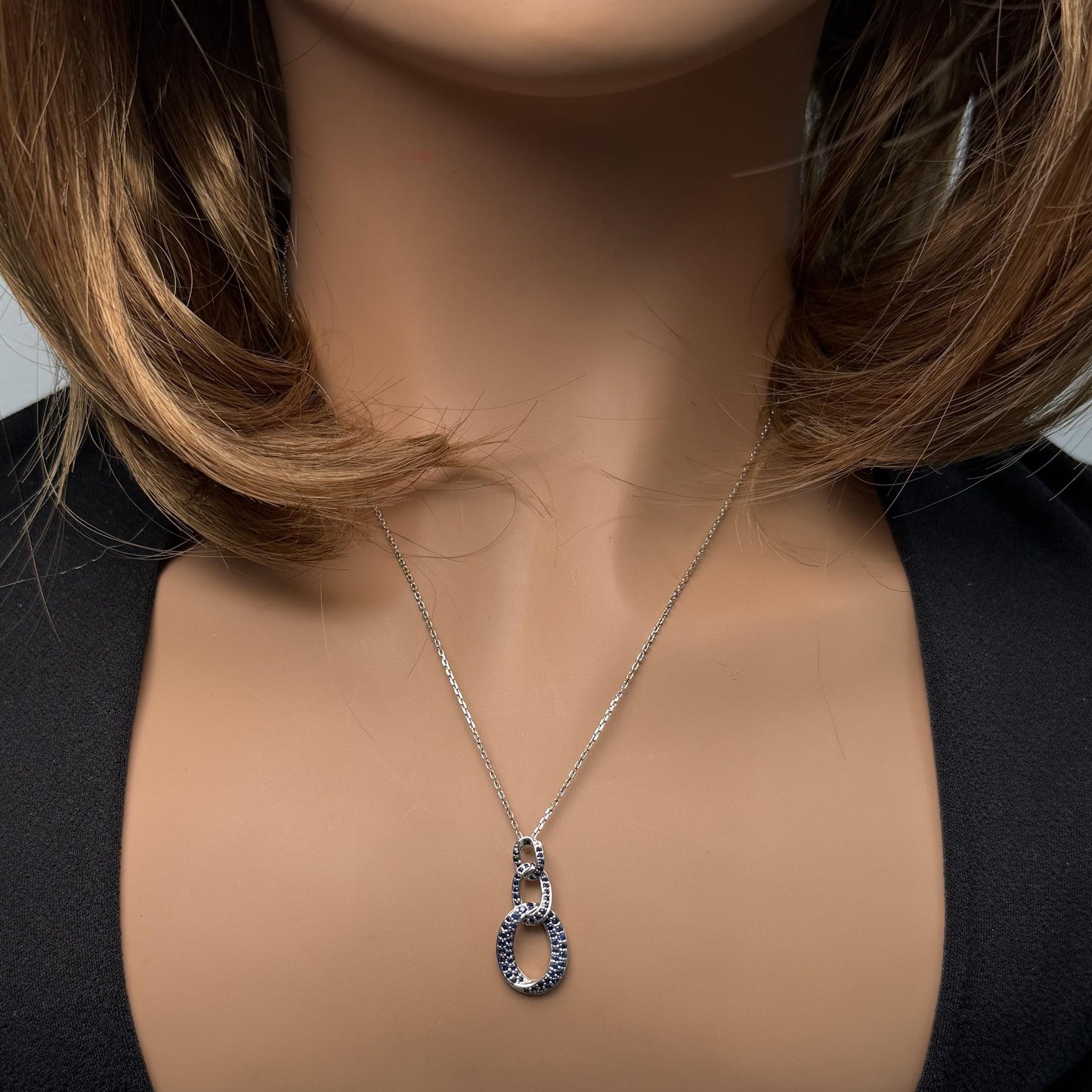 Natural Blue Round Sapphire 0.51 Carat TW Gold Pendant
