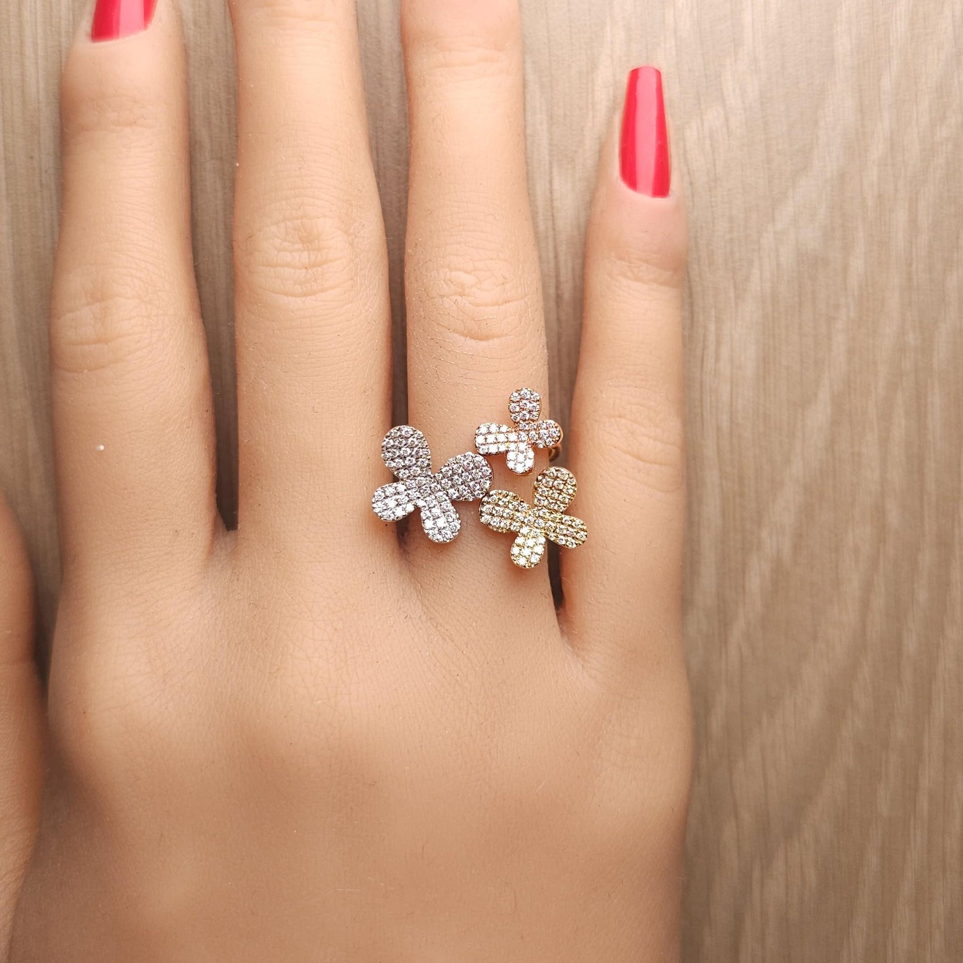Natural Yellow Round and White Diamond 0.67 Carat TW Gold Cocktail Ring