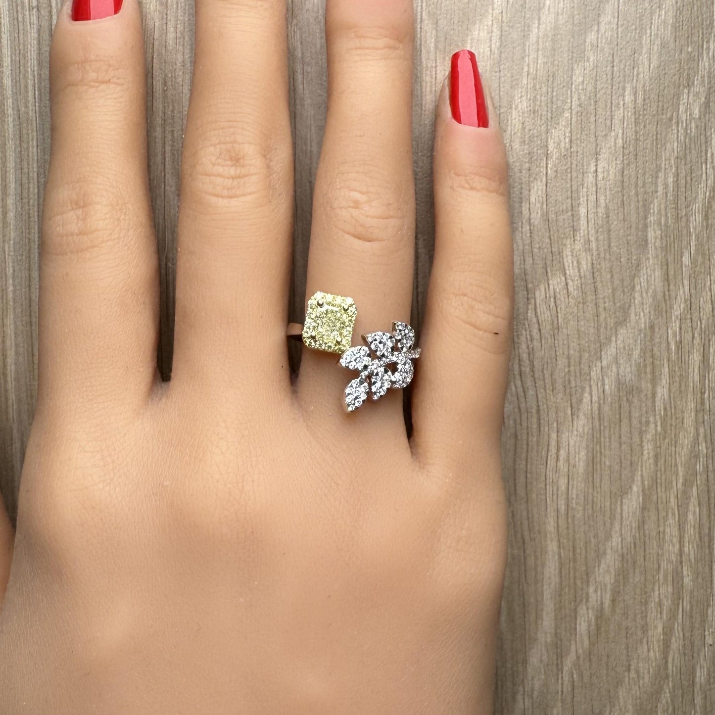 GIA Certified Natural Light Yellow Radiant Diamond 1.38 Carat TW Gold Ring