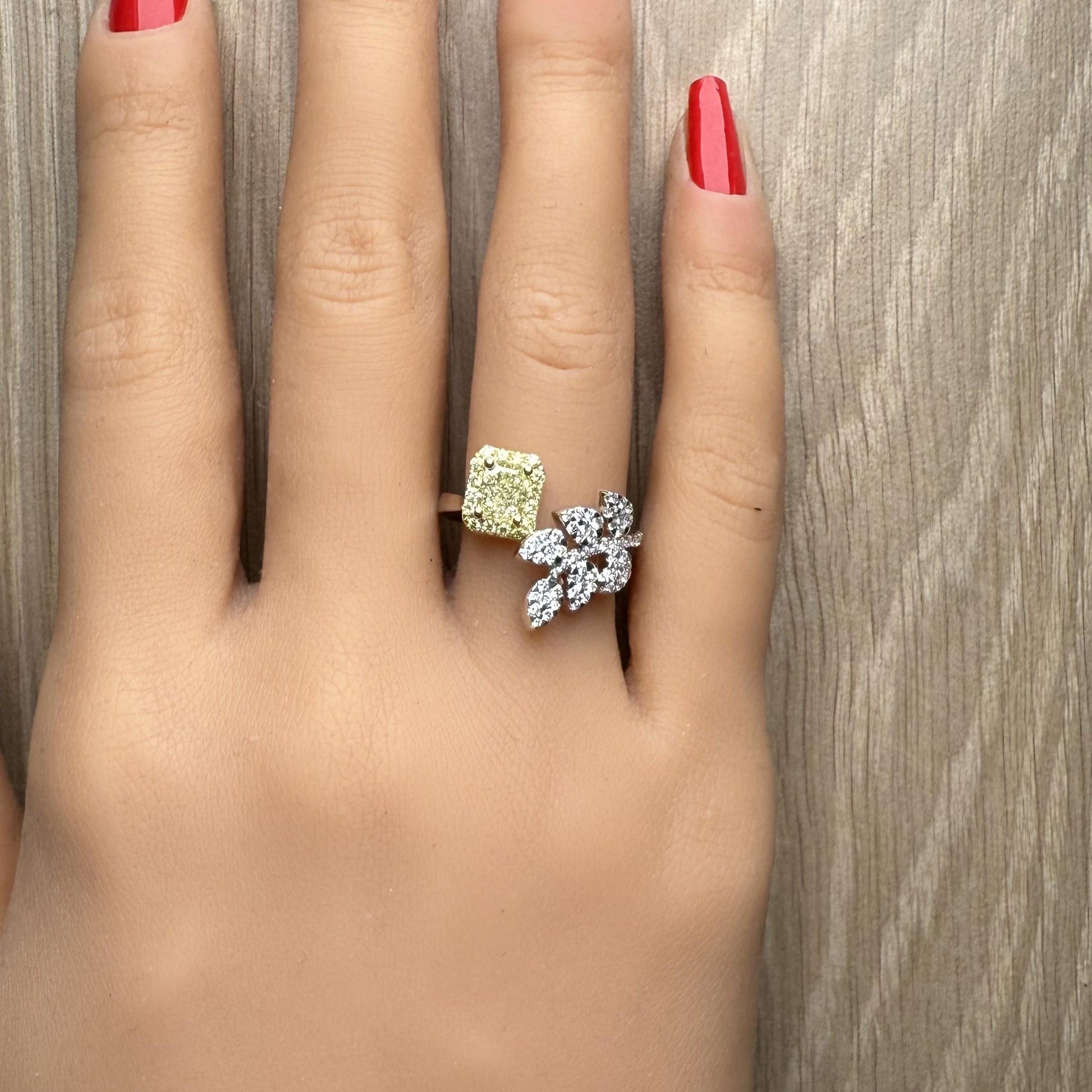 GIA Certified Natural Light Yellow Radiant Diamond 1.38 Carat TW Gold Ring