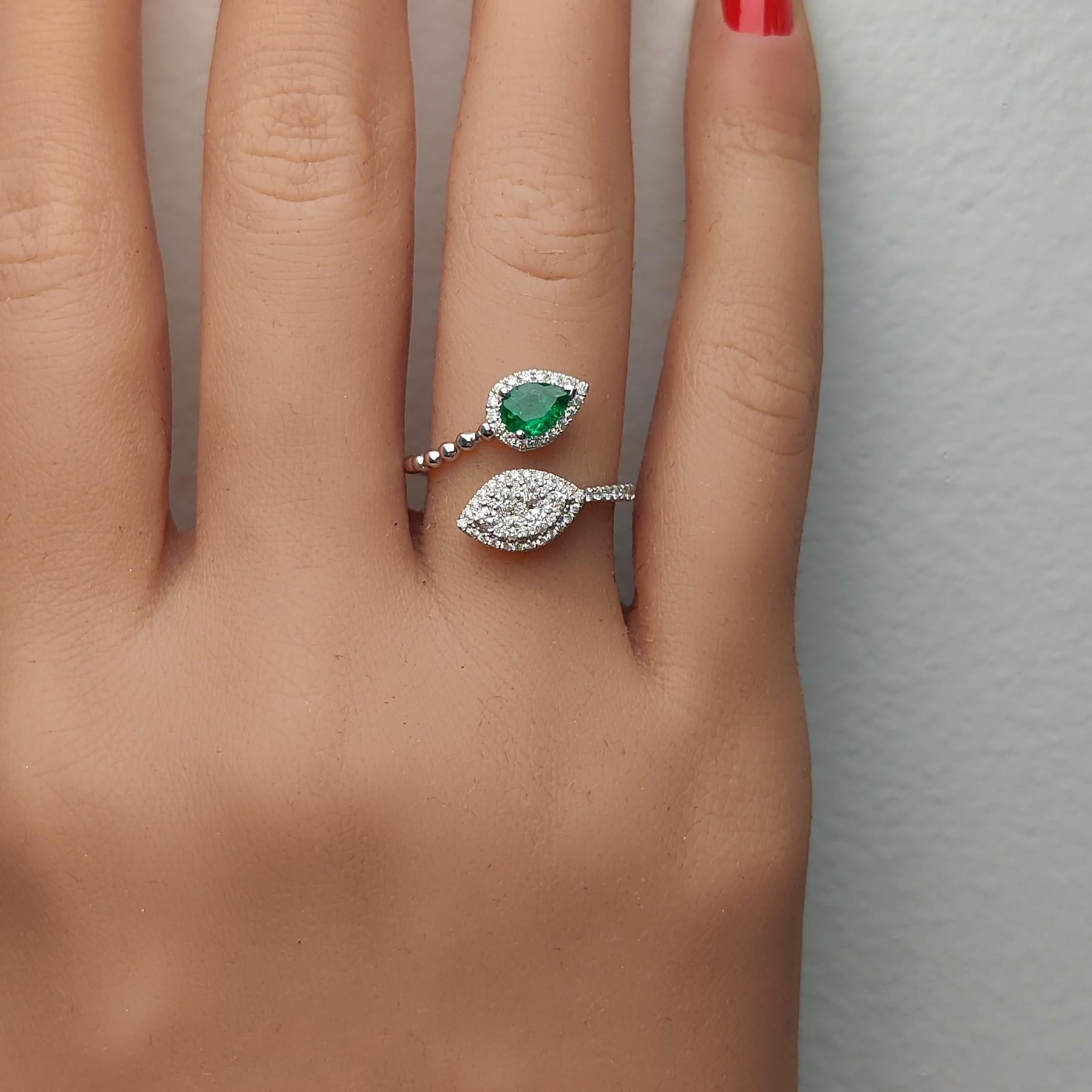 Natural Pear Emerald and White Diamond 0.77 Carat TW White Gold Cocktail Ring