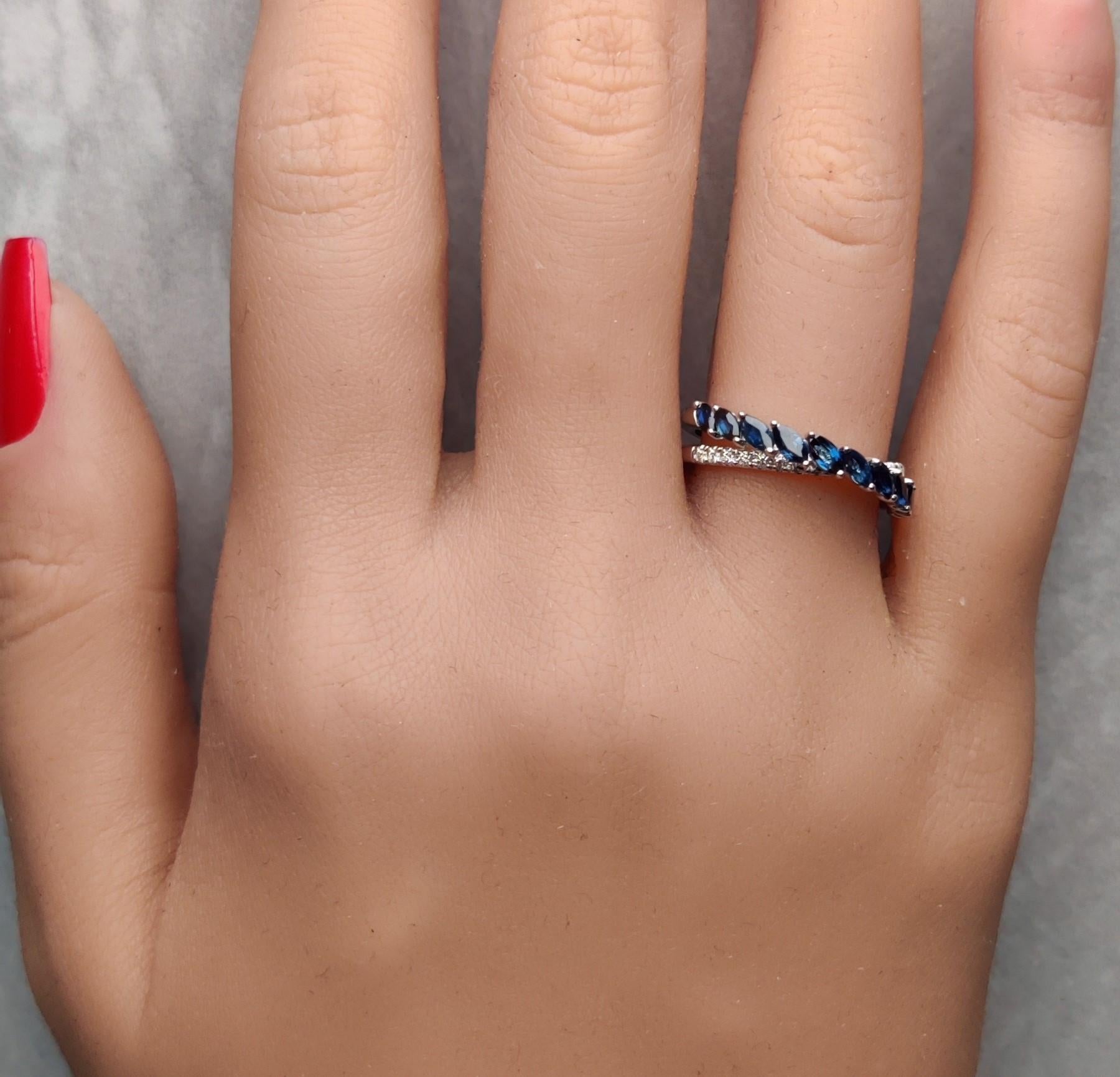 Natural Blue Marquise Sapphire and Diamond 0.94 Carat TW Gold Cocktail Band