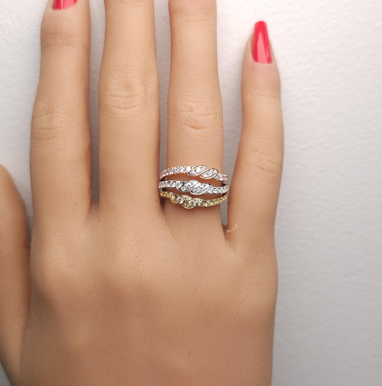 Natural Pink Round Diamond 0.95 Carat TW Gold Cocktail Ring