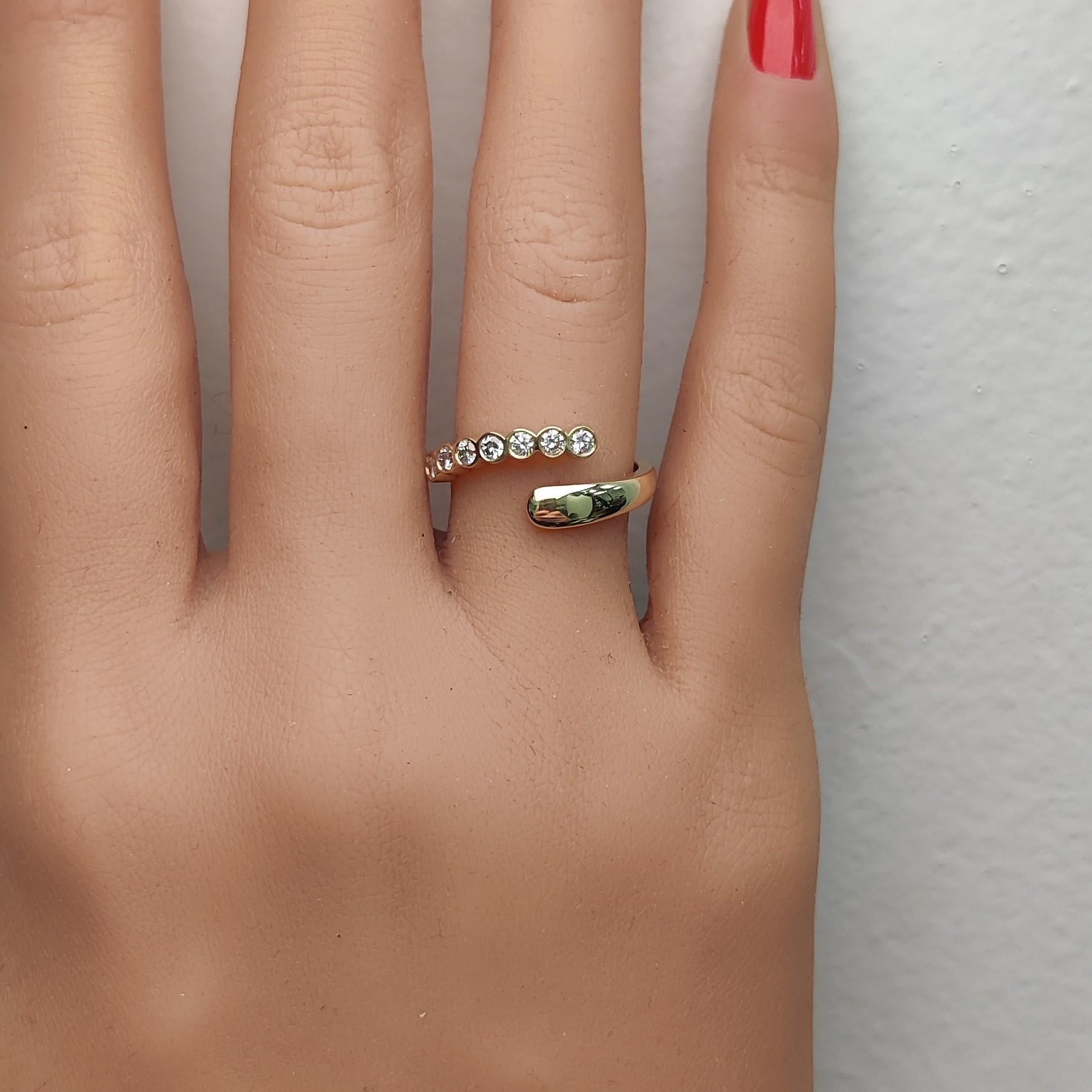 Natural White Round Diamond 0.31 Carat TW Yellow Gold Cocktail Band