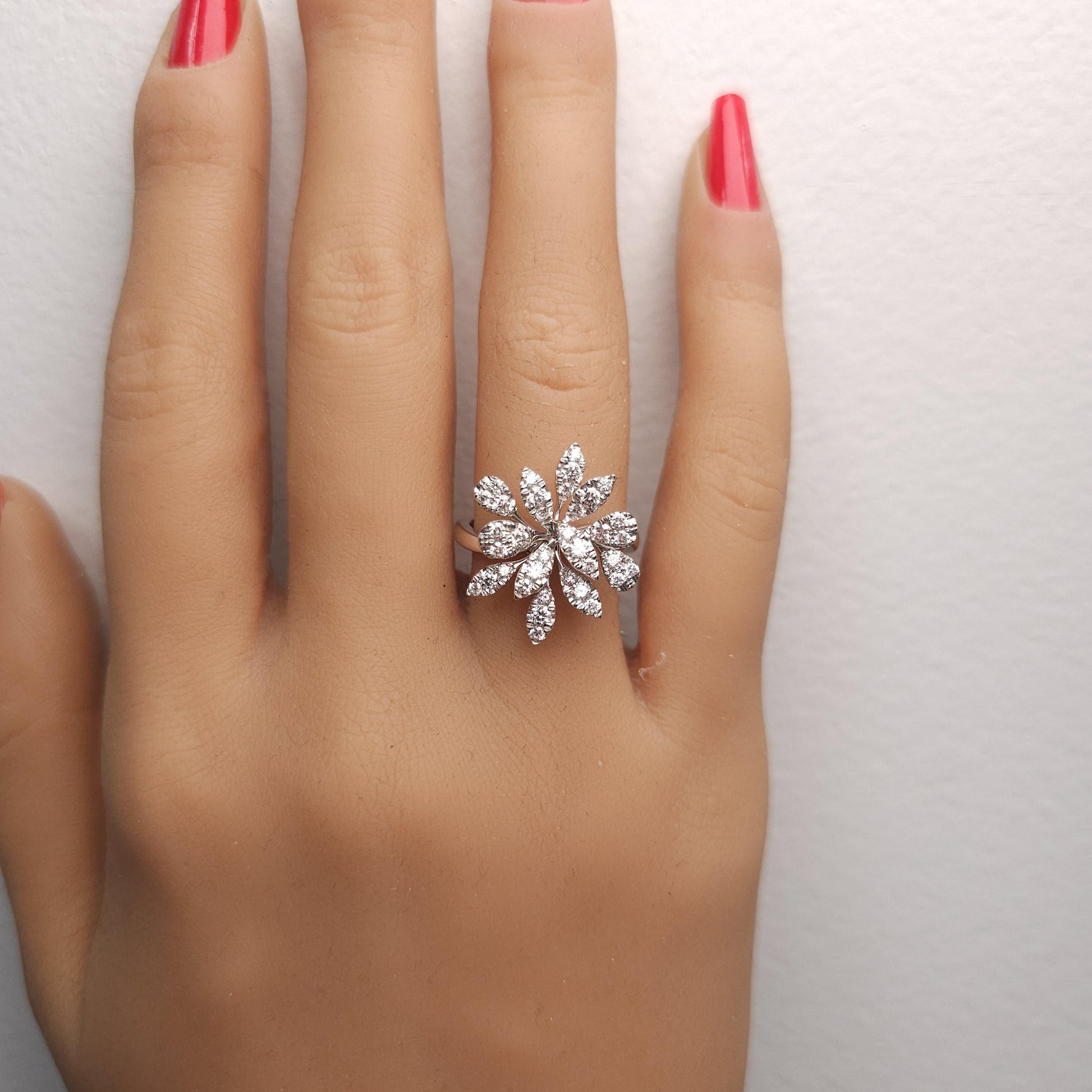 Natural White Round Diamond 0.78 Carat TW White Gold Cocktail Ring