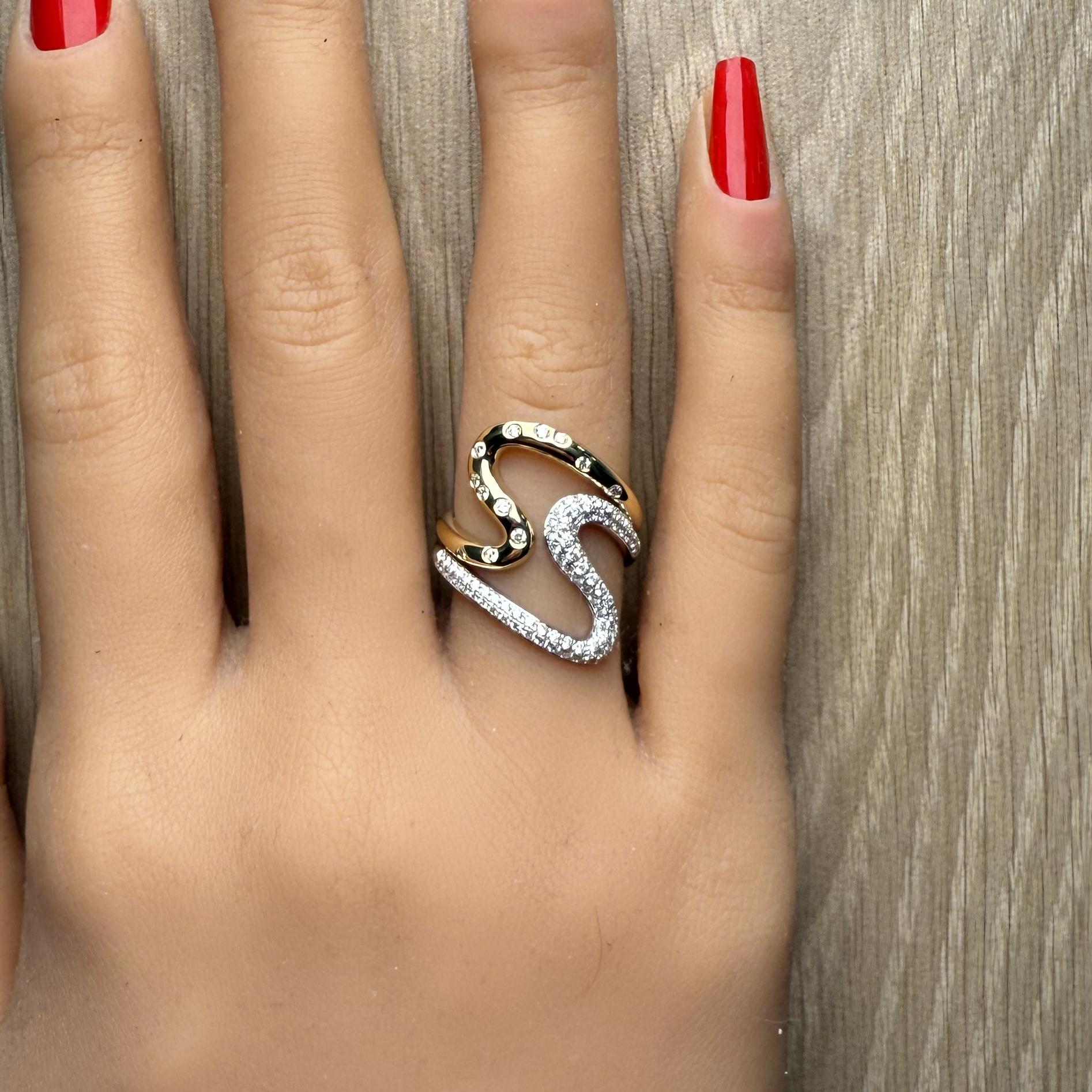 Natural White Round Diamond 0.72 Carat TW Gold Cocktail Ring