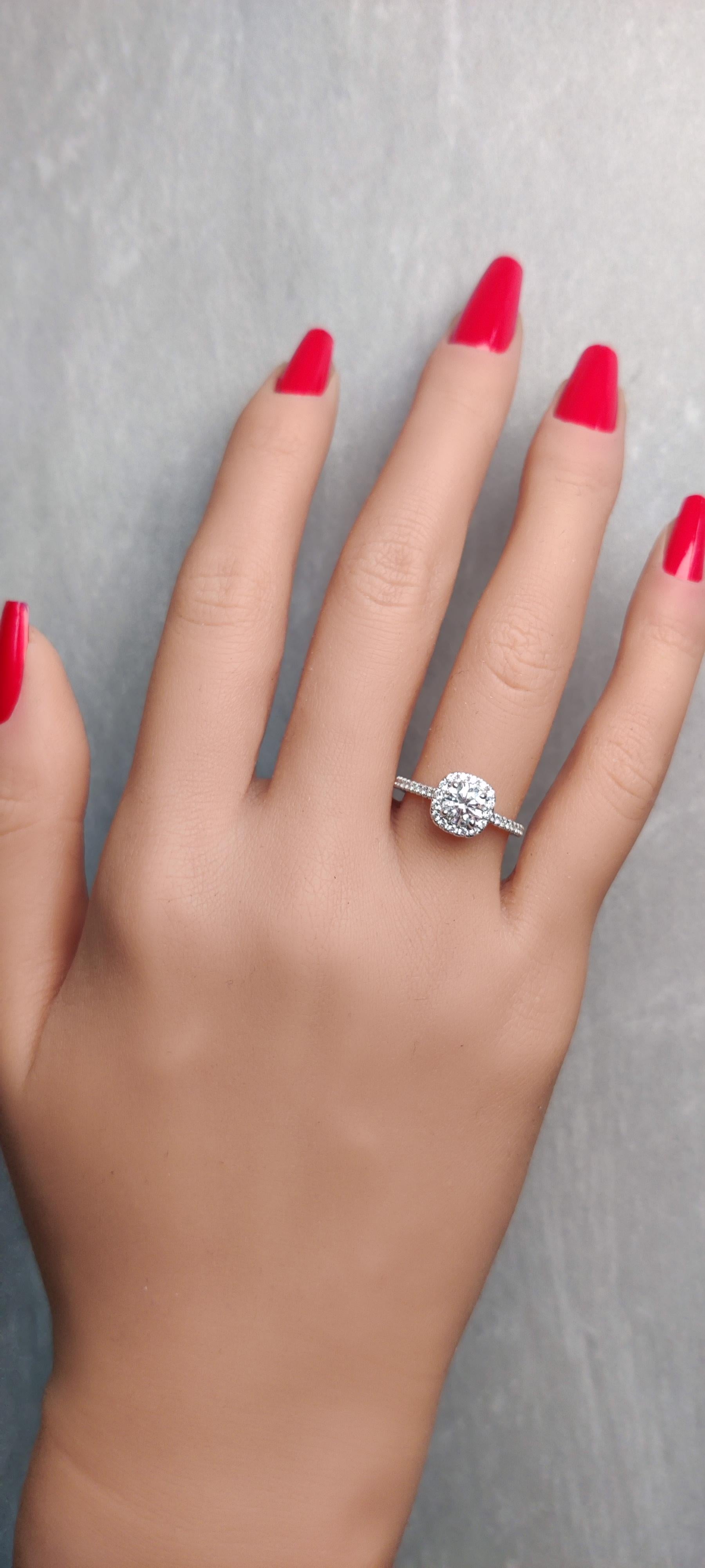 Natural White Round Diamond 1.00 Carat TW White Gold Cocktail Ring