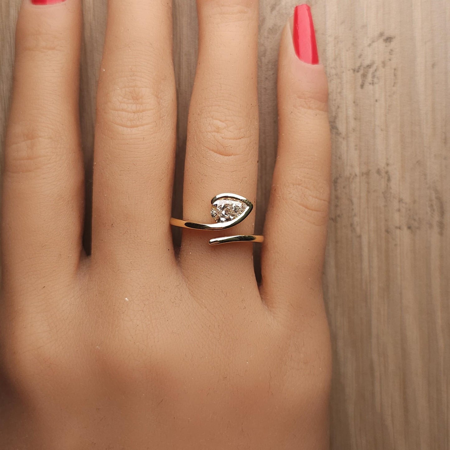 Natural White Pear Diamond 0.72 Carat TW Yellow Gold Cocktail Ring