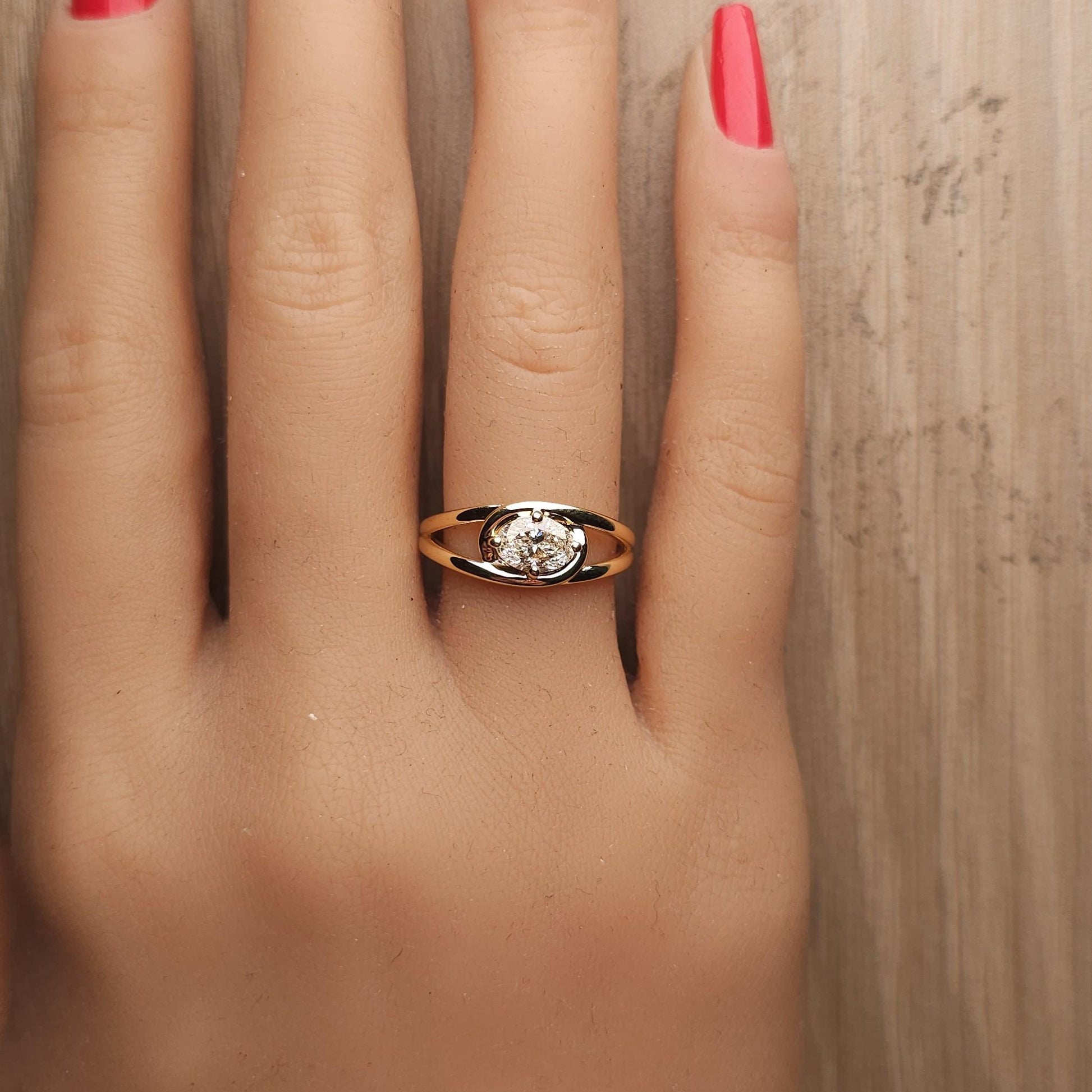 Natural White Oval Diamond 0.71 Carat TW Yellow Gold Cocktail Ring