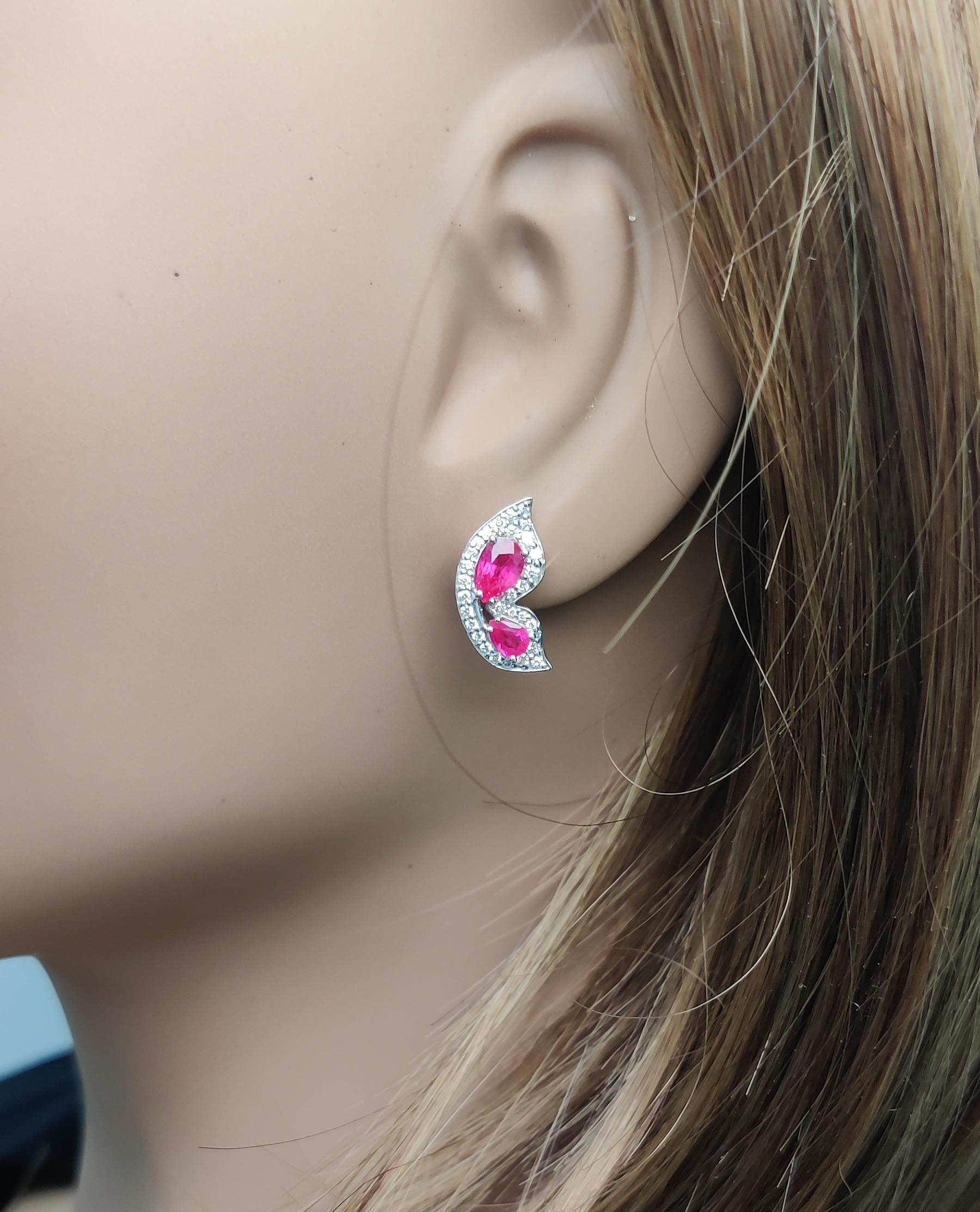 Natural Red Pear Ruby and White Diamond 1.65 Carat TW Gold Stud Earrings