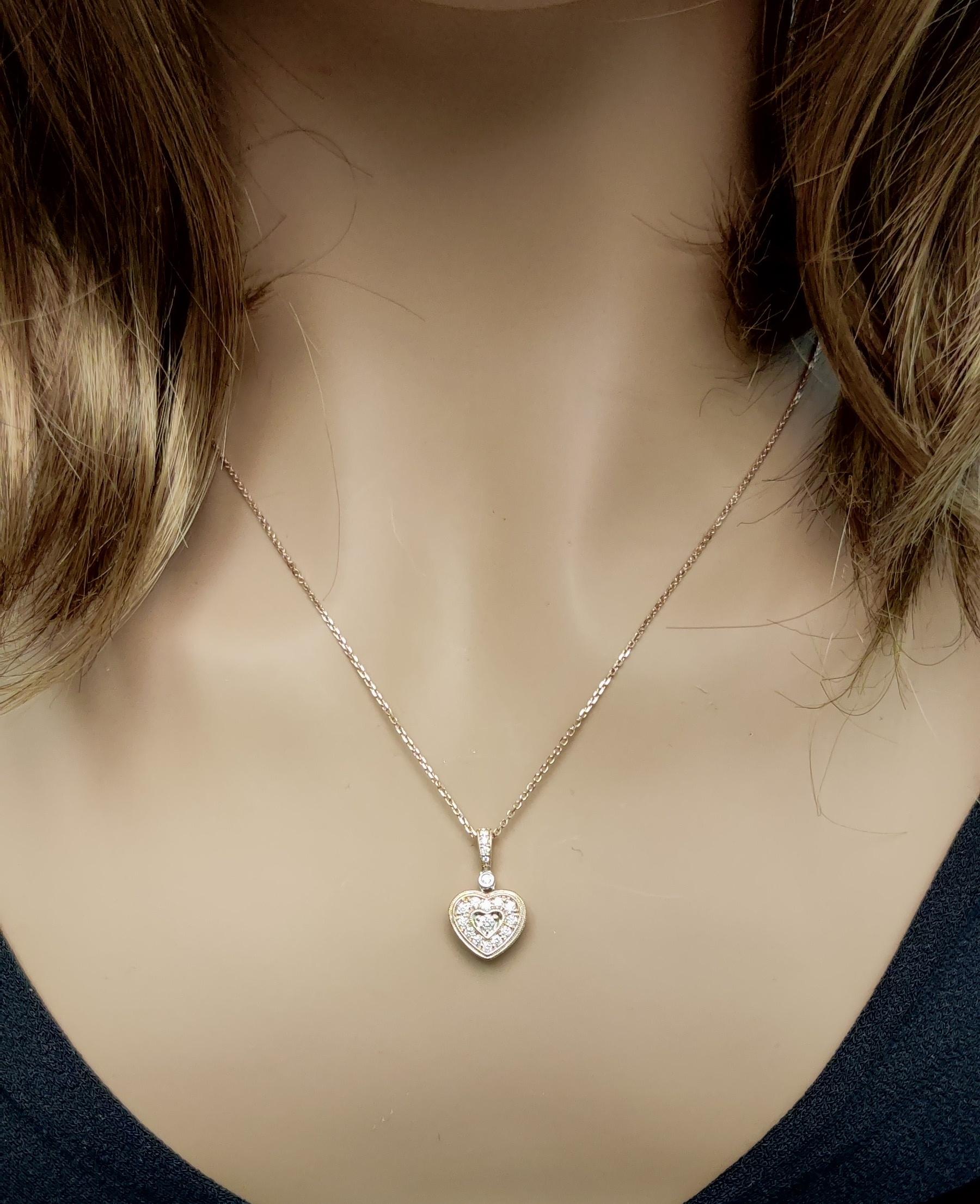 Natural White Round Diamond 0.27 Carat TW White Gold Drop Pendant