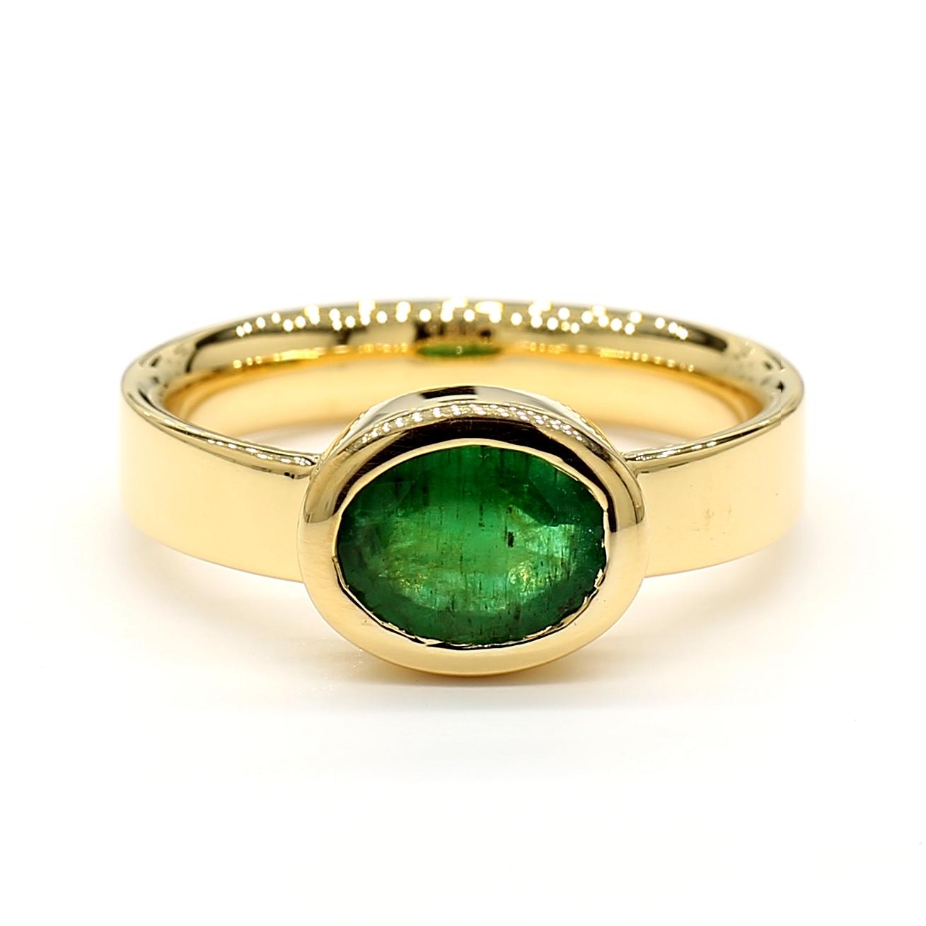 Natural Oval Emerald 1.01 Carat TW Yellow Gold Cocktail Ring