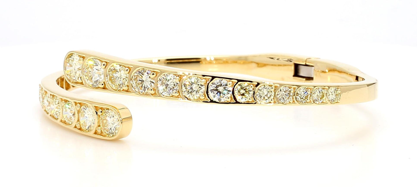 Natural White Round Diamond 4.14 Carat TW Yellow Gold Cuff Bracelet