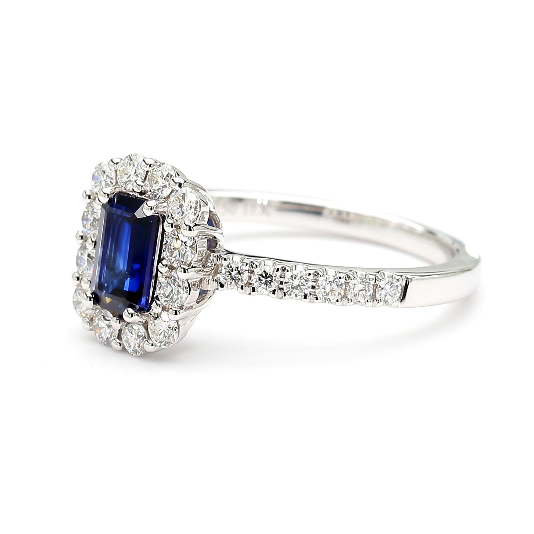 Natural Blue Emerald Sapphire and White Diamond 1.17 Carat TW Gold Cocktail Ring