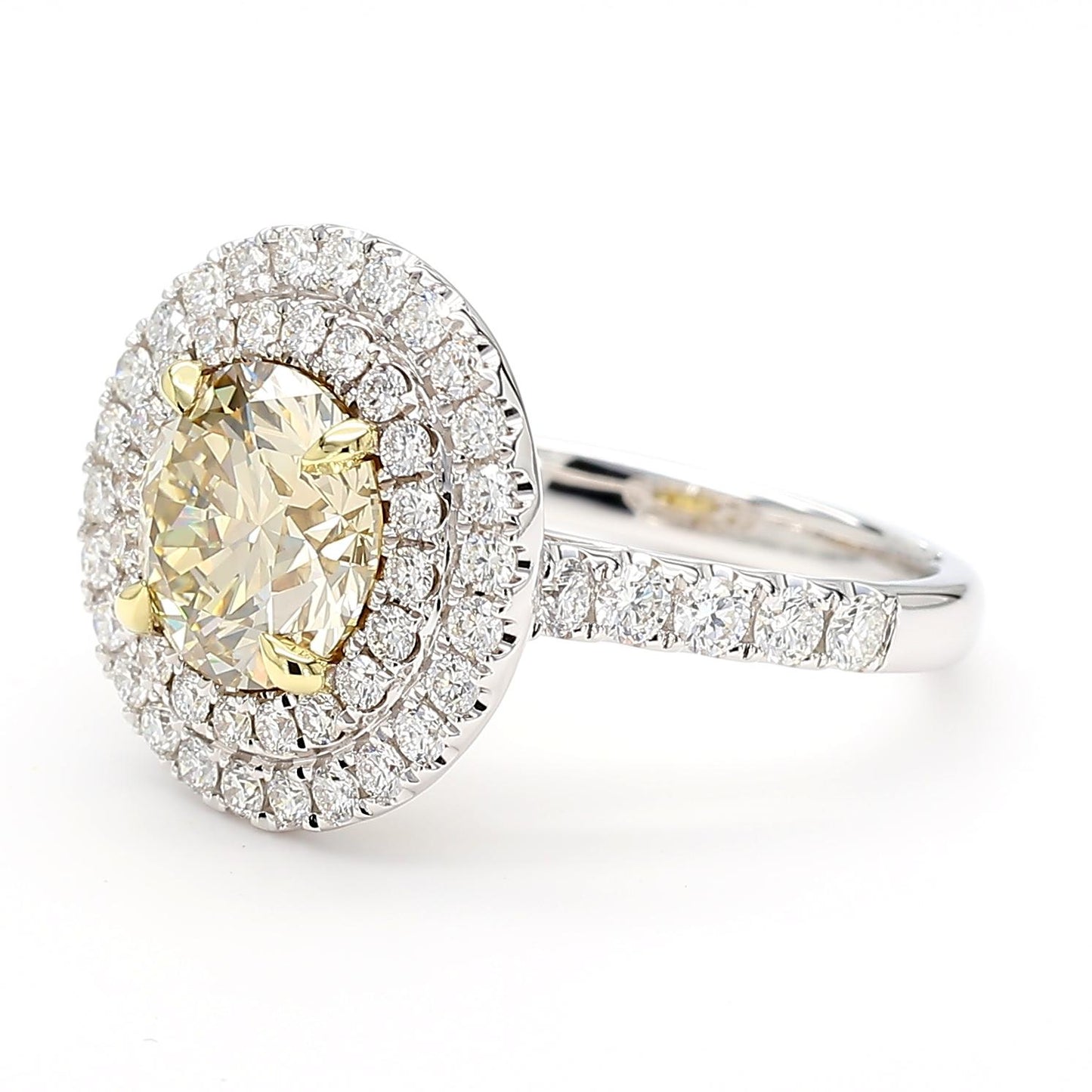 GIA Certified Very Light Yellow Round Diamond 3.15 Carat TW Gold Cocktail Ring