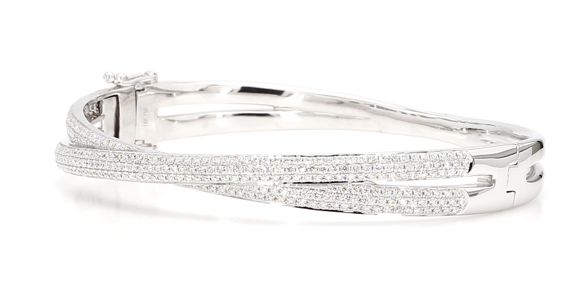 Natural White Round Diamond 1.55 Carat TW White Gold Cuff Bracelet